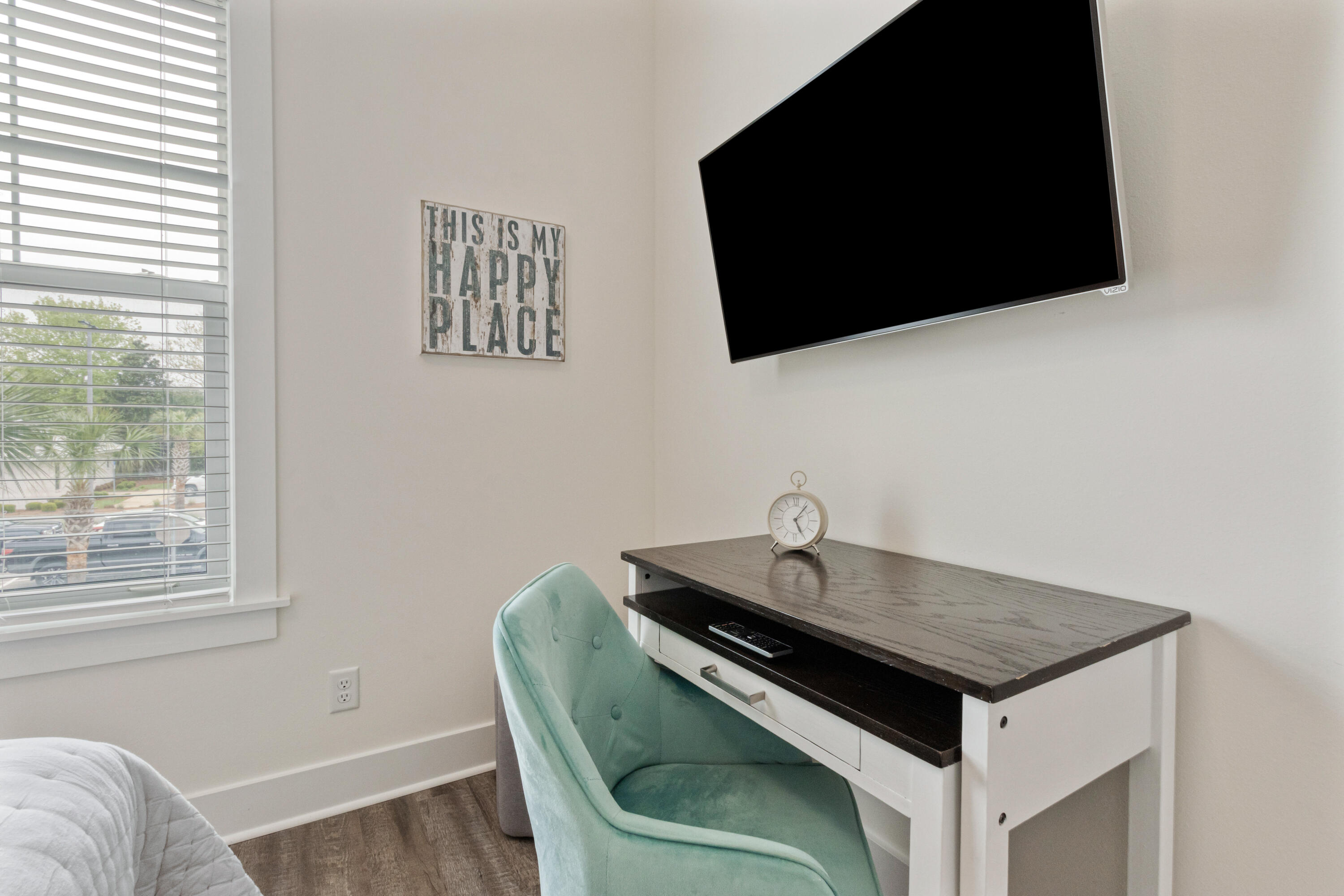 Hidden Lake condominiums - Residential
