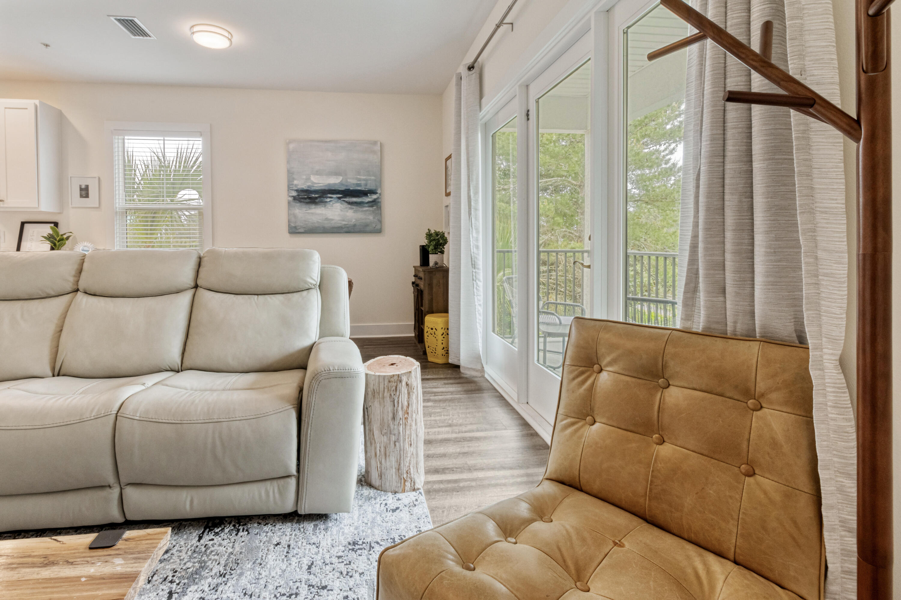 Hidden Lake condominiums - Residential