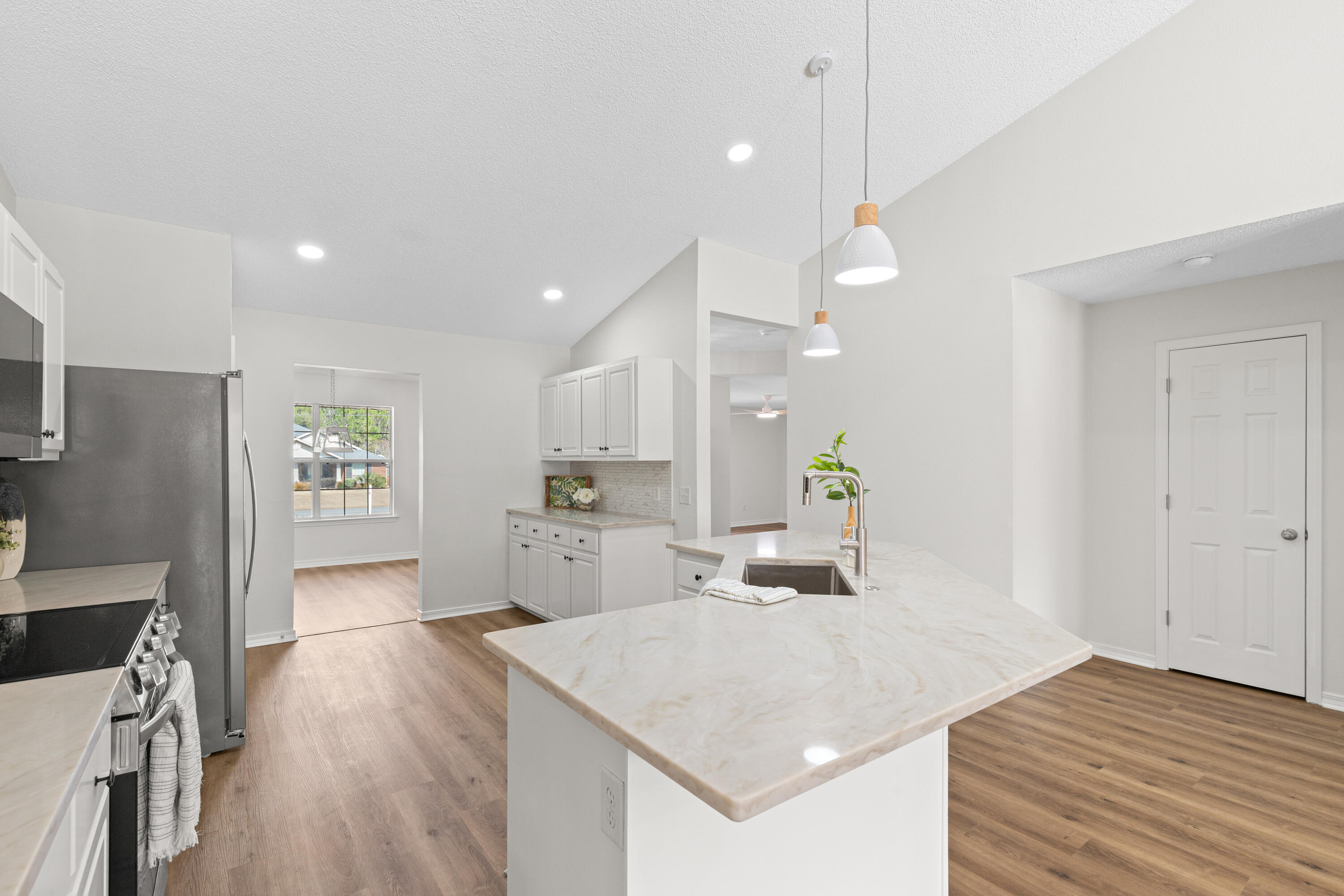 HOLLEY BY THE SEA - Residential