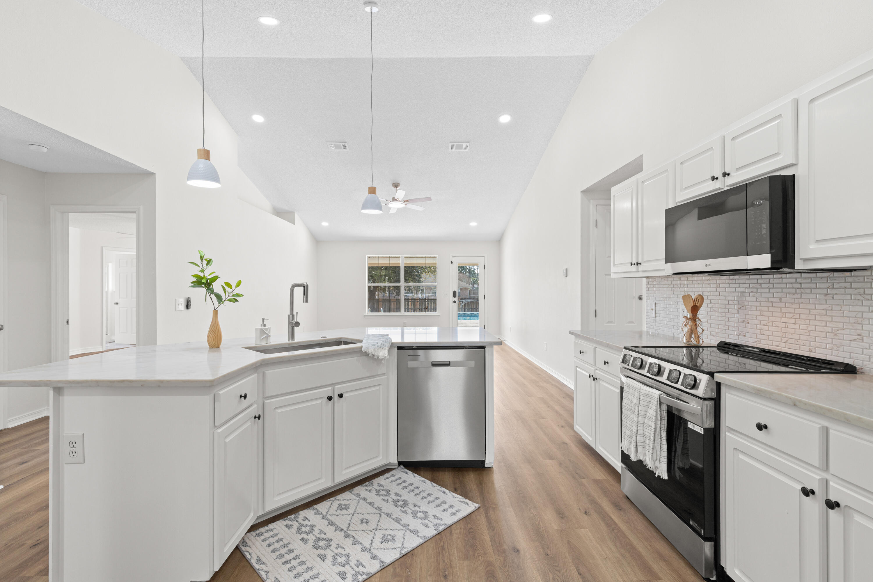 HOLLEY BY THE SEA - Residential