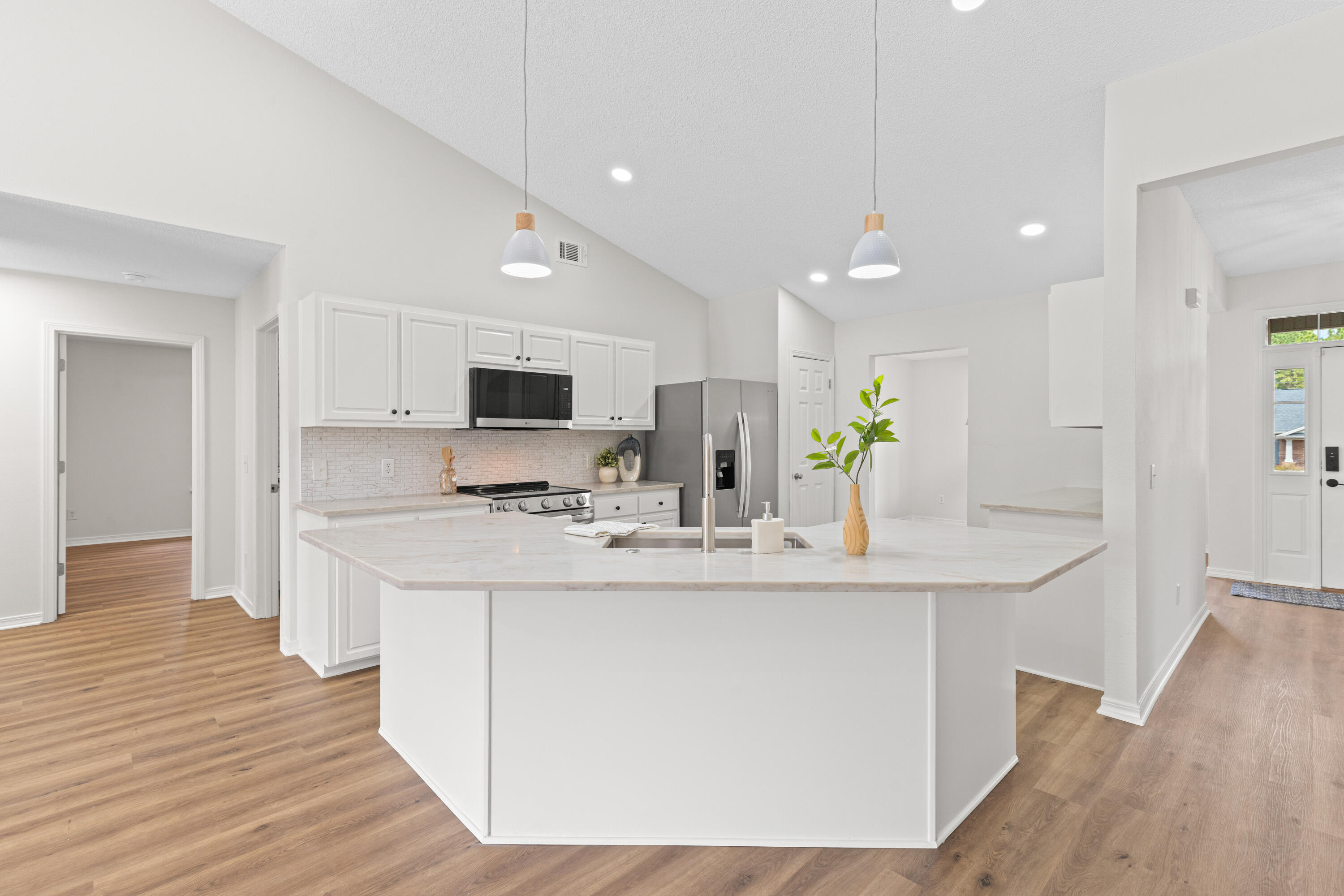 HOLLEY BY THE SEA - Residential