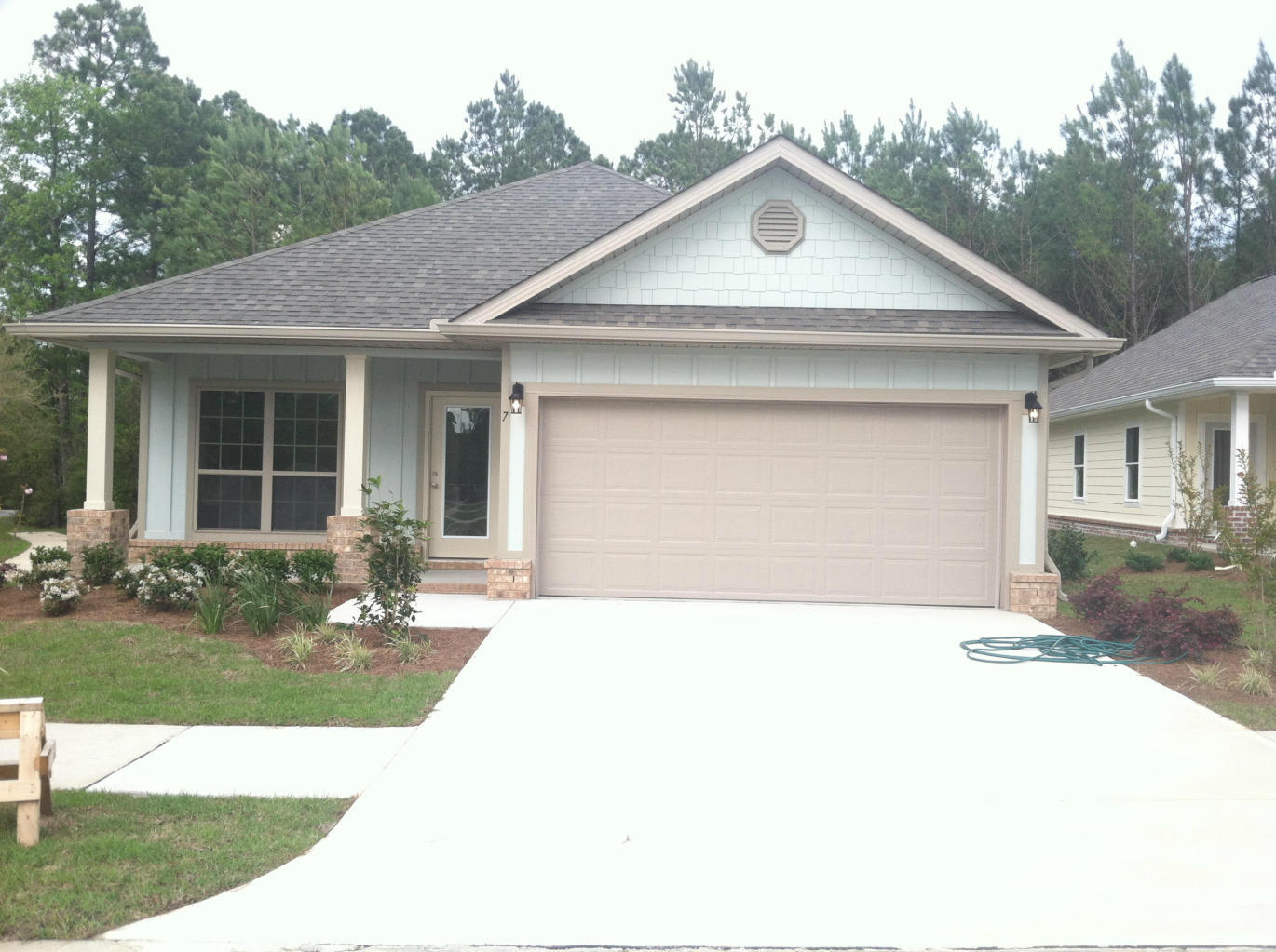 LAGRANGE LANDING - Residential