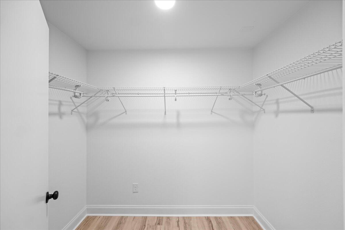 COUNTRY CLUB ESTATES 1ST ADDN - Residential