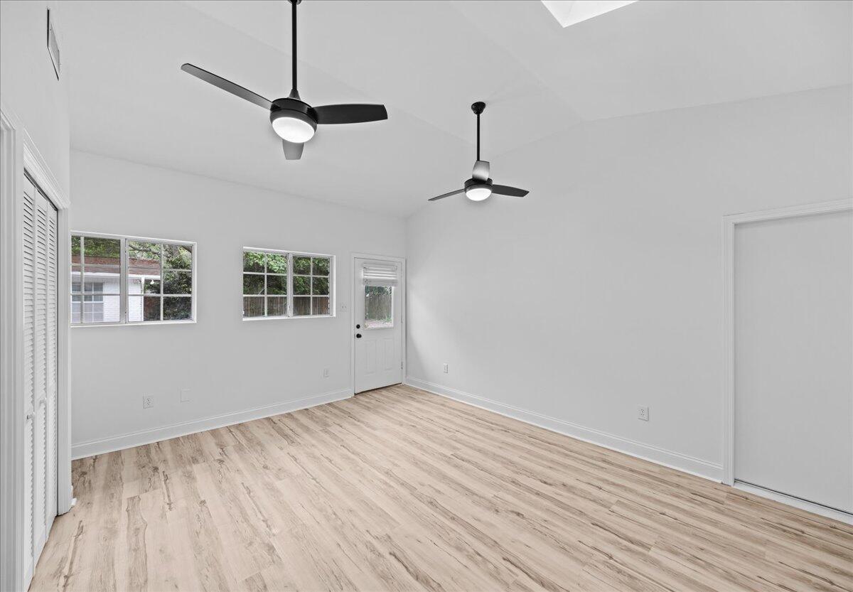 COUNTRY CLUB ESTATES 1ST ADDN - Residential