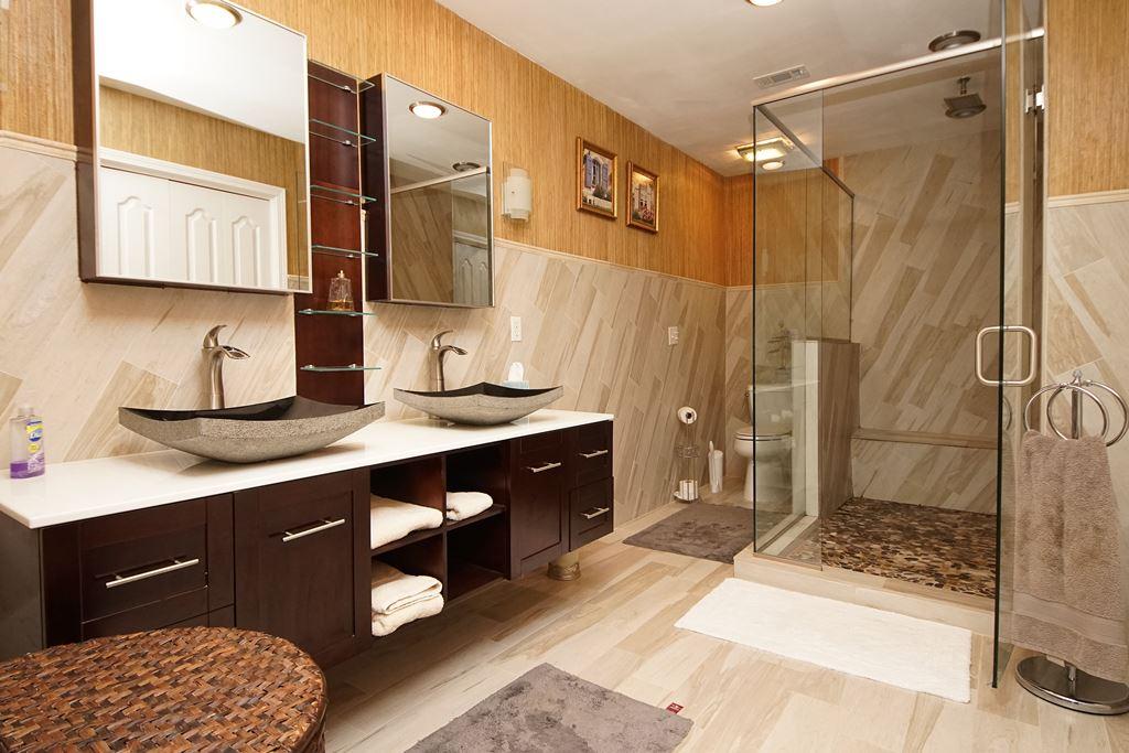 EDGEWATER VILLAGE - Residential