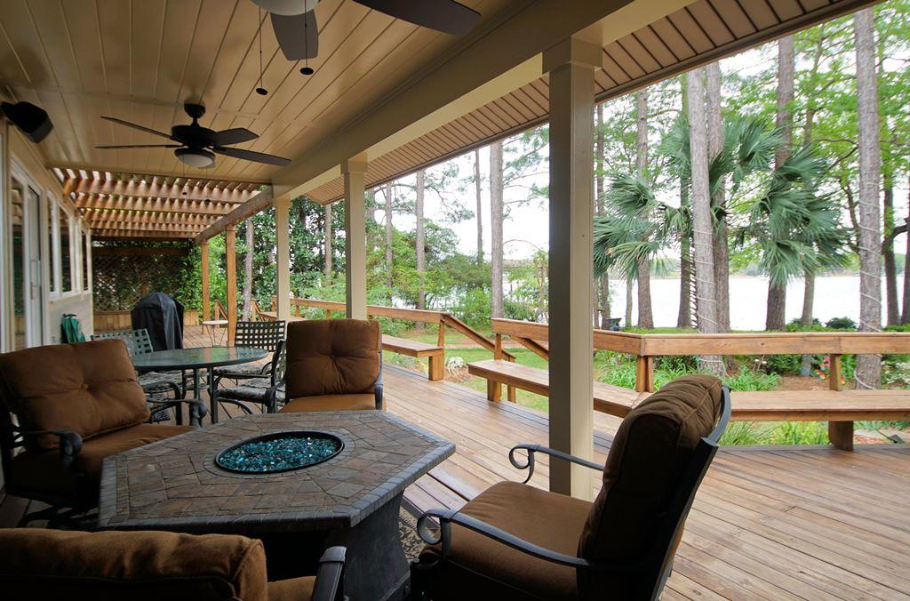 EDGEWATER VILLAGE - Residential