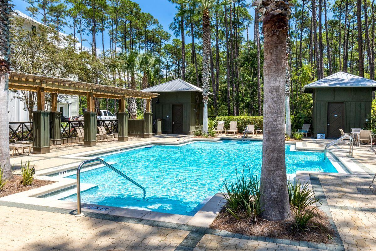 TREETOP VILLAGE - Residential
