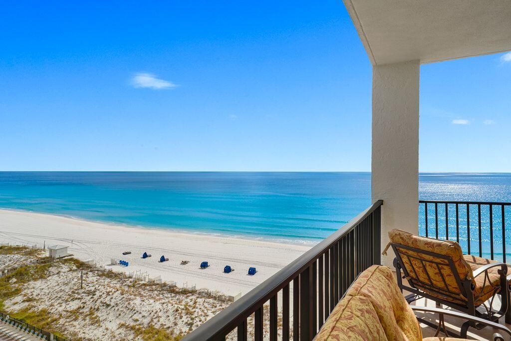 REGENCY TOWERS - Residential