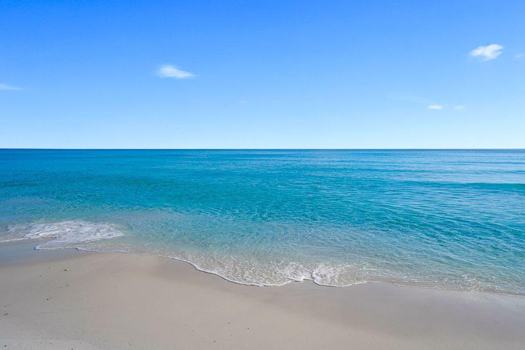 REGENCY TOWERS - Residential