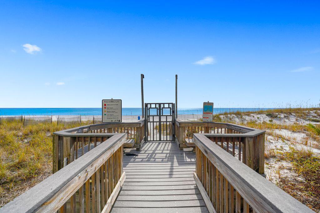 REGENCY TOWERS - Residential