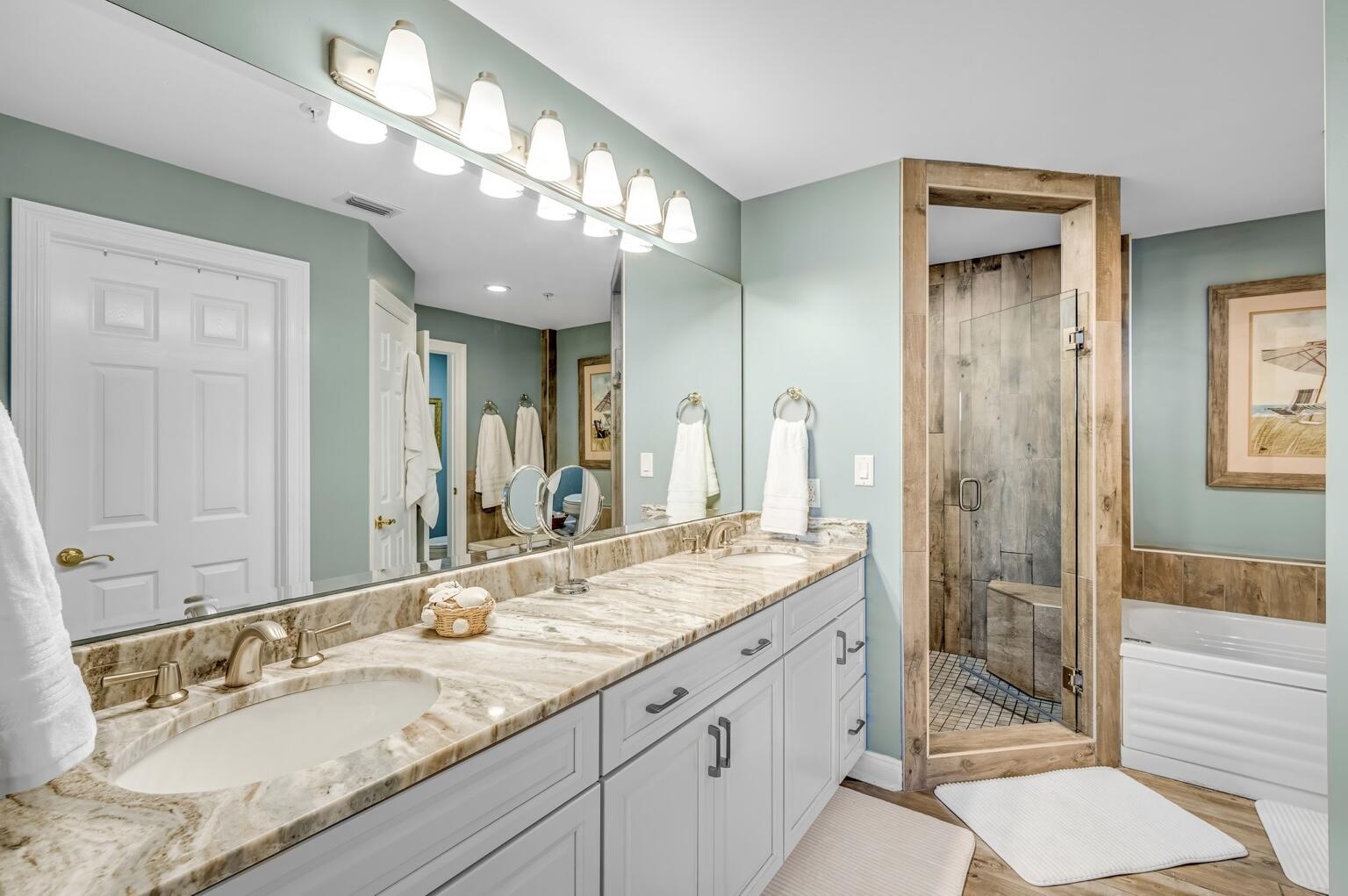 HIDDEN DUNES CONDO - Residential