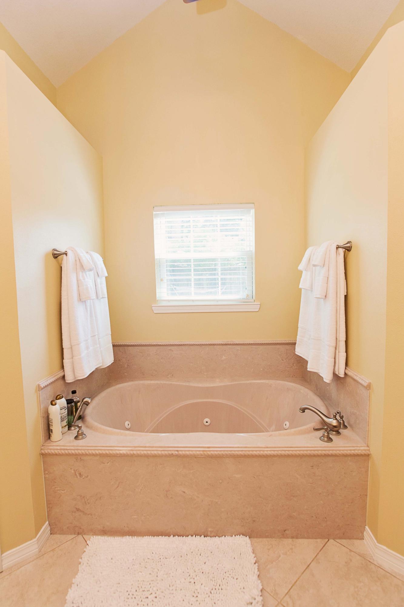 TANGLEWOOD S/D 2ND ADDN - Residential