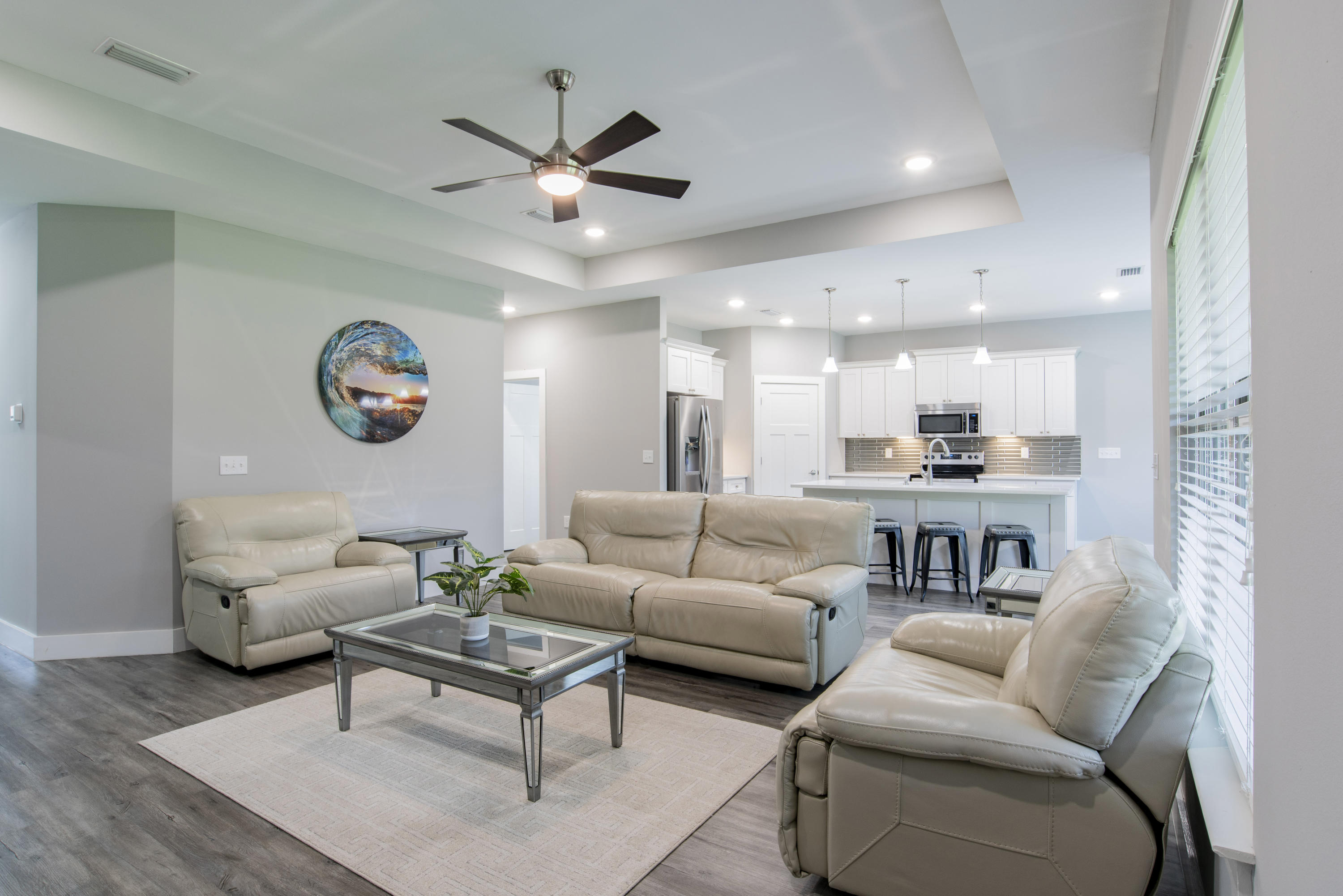 HICKORY SHORES - Residential