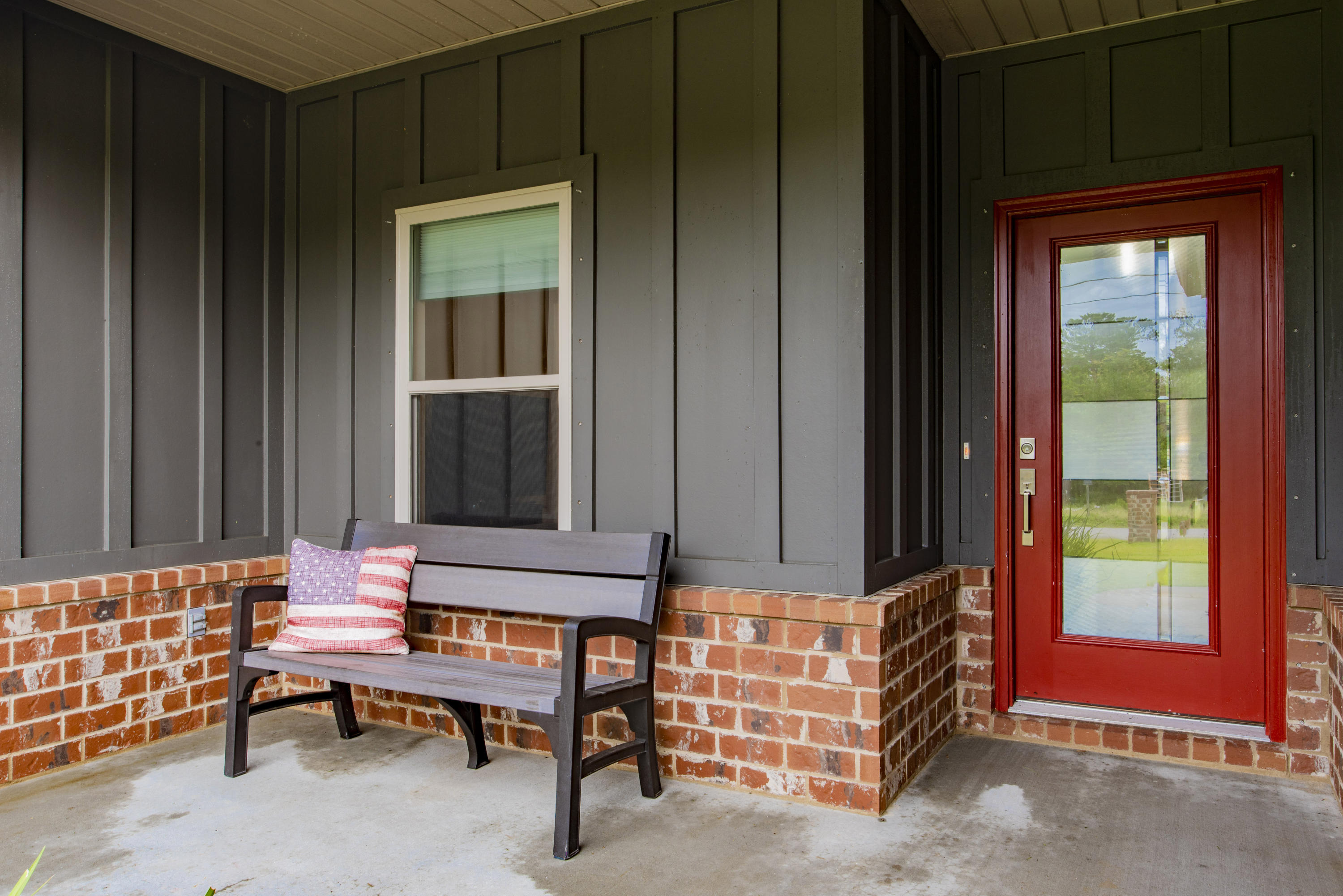 HICKORY SHORES - Residential