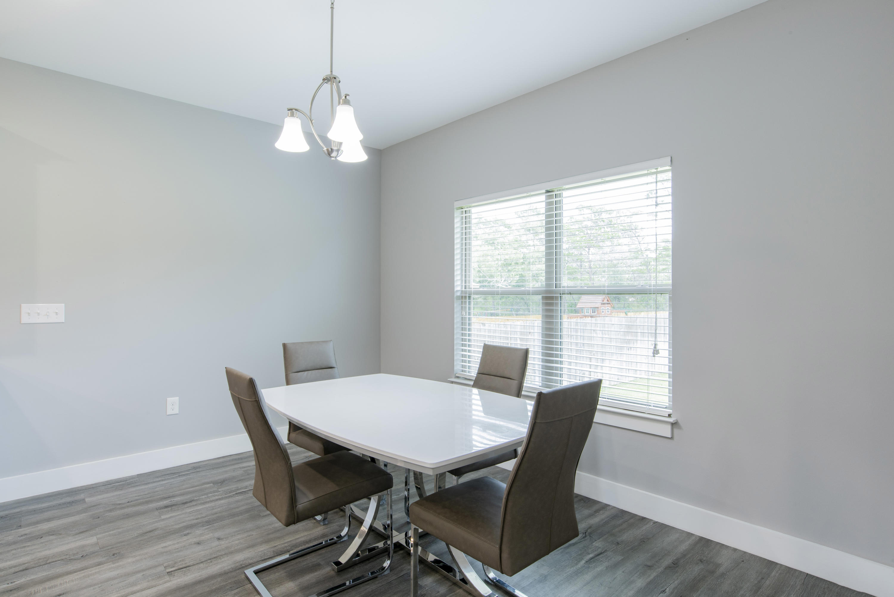 HICKORY SHORES - Residential