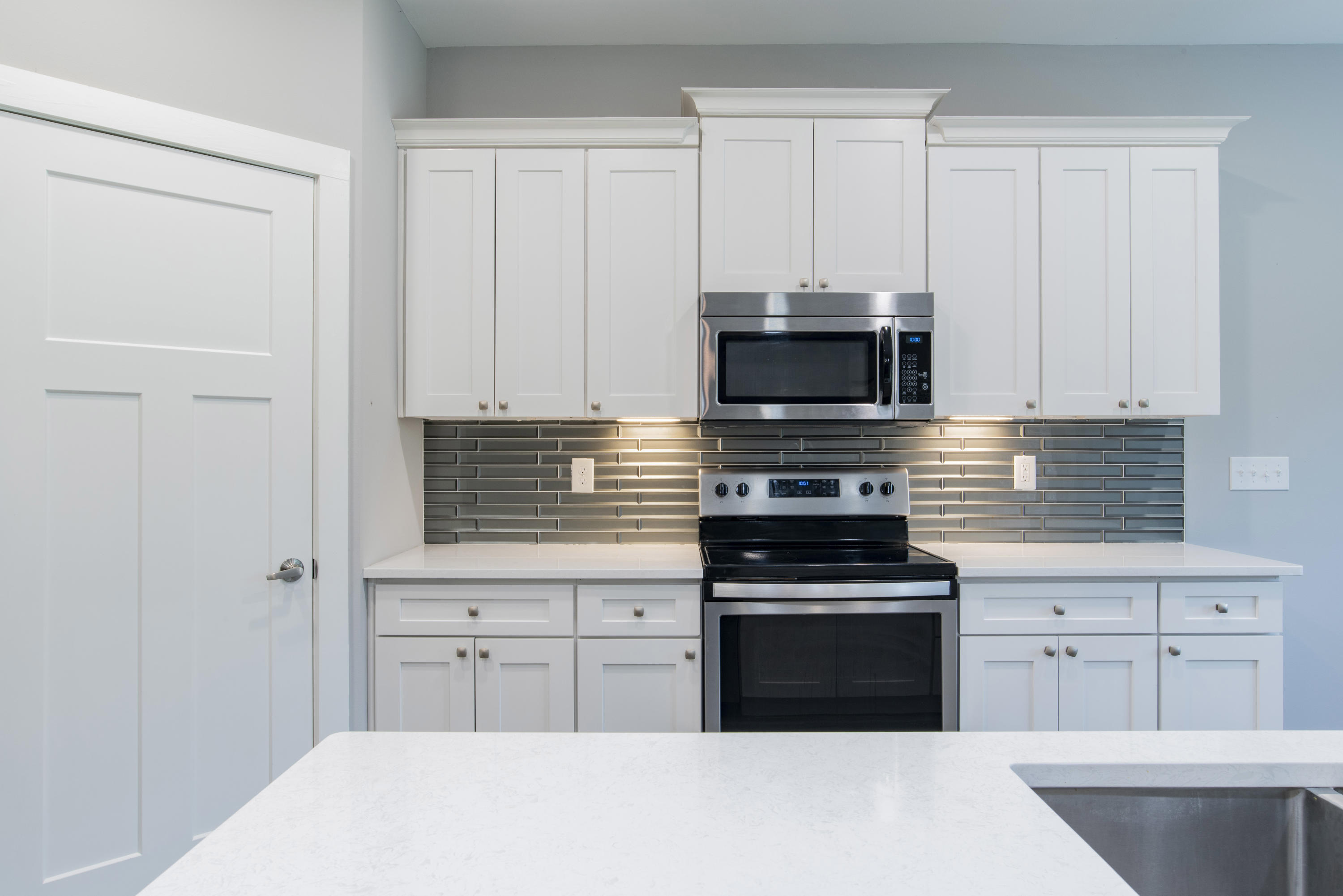 HICKORY SHORES - Residential