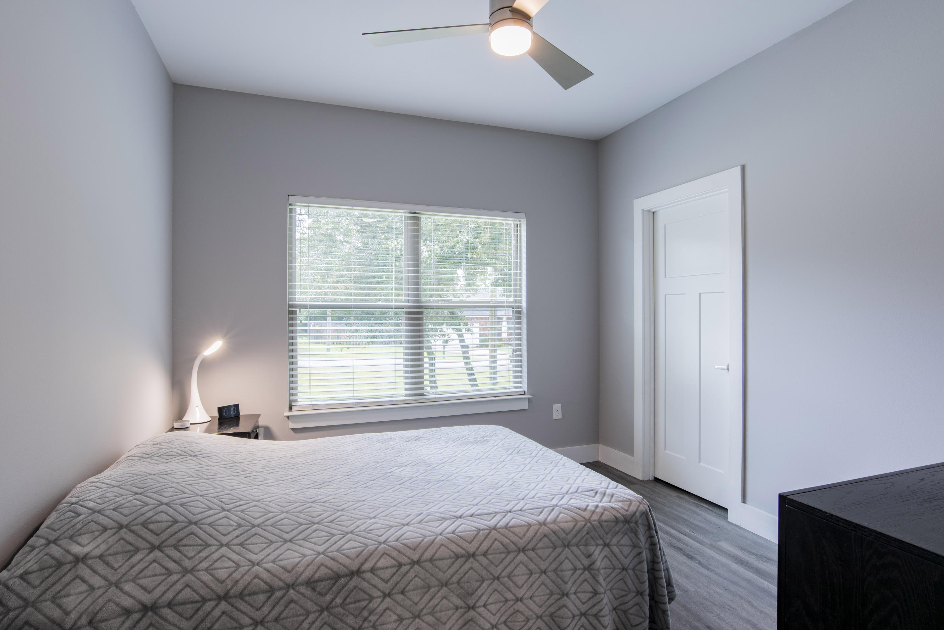 HICKORY SHORES - Residential