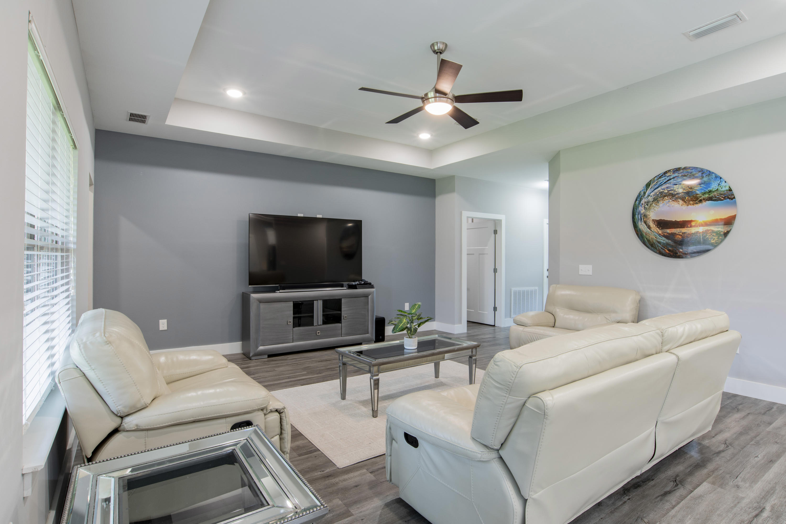 HICKORY SHORES - Residential