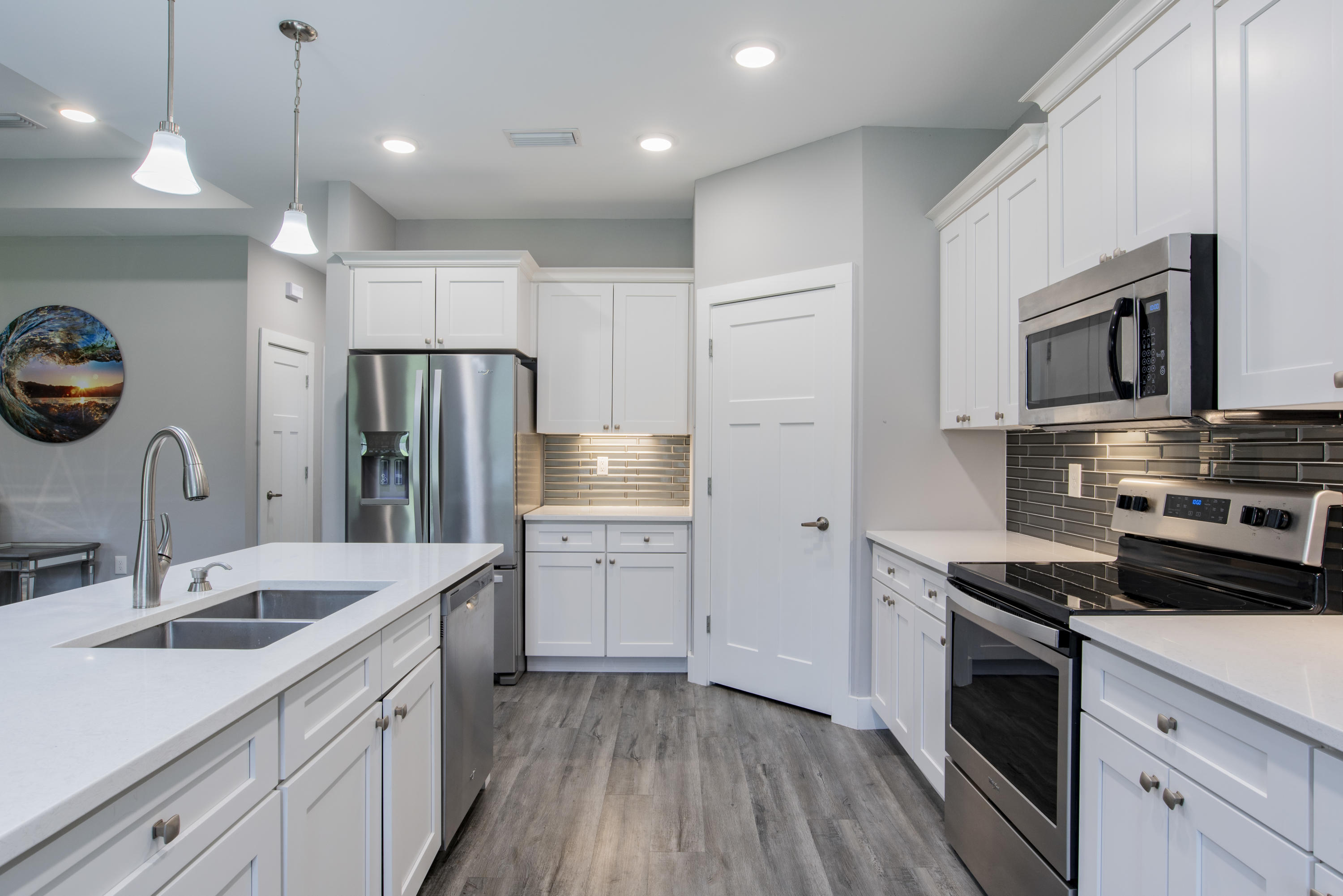 HICKORY SHORES - Residential