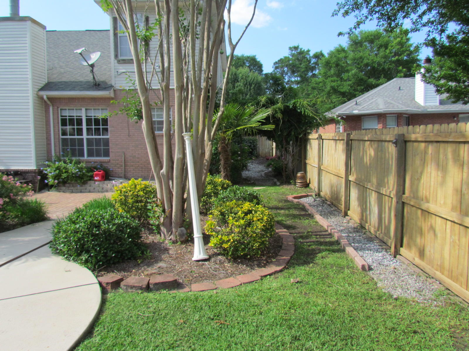 HUNTINGTON S/D PH 2 - Residential Lease