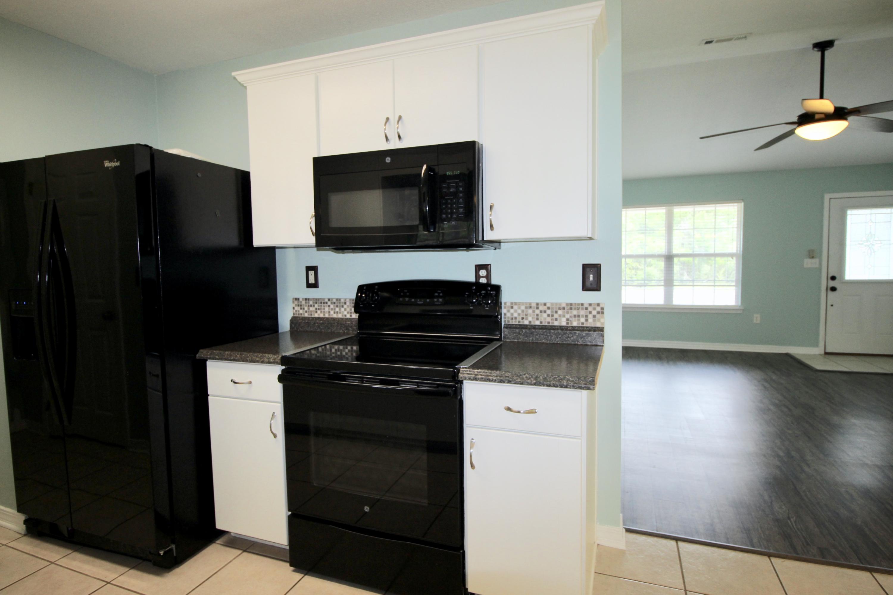 OAKWOOD LAKES EST - Residential