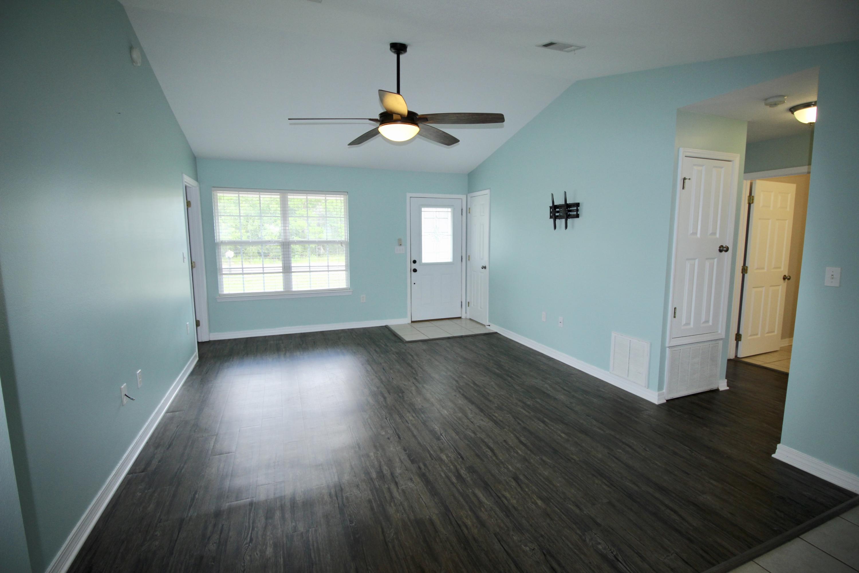 OAKWOOD LAKES EST - Residential