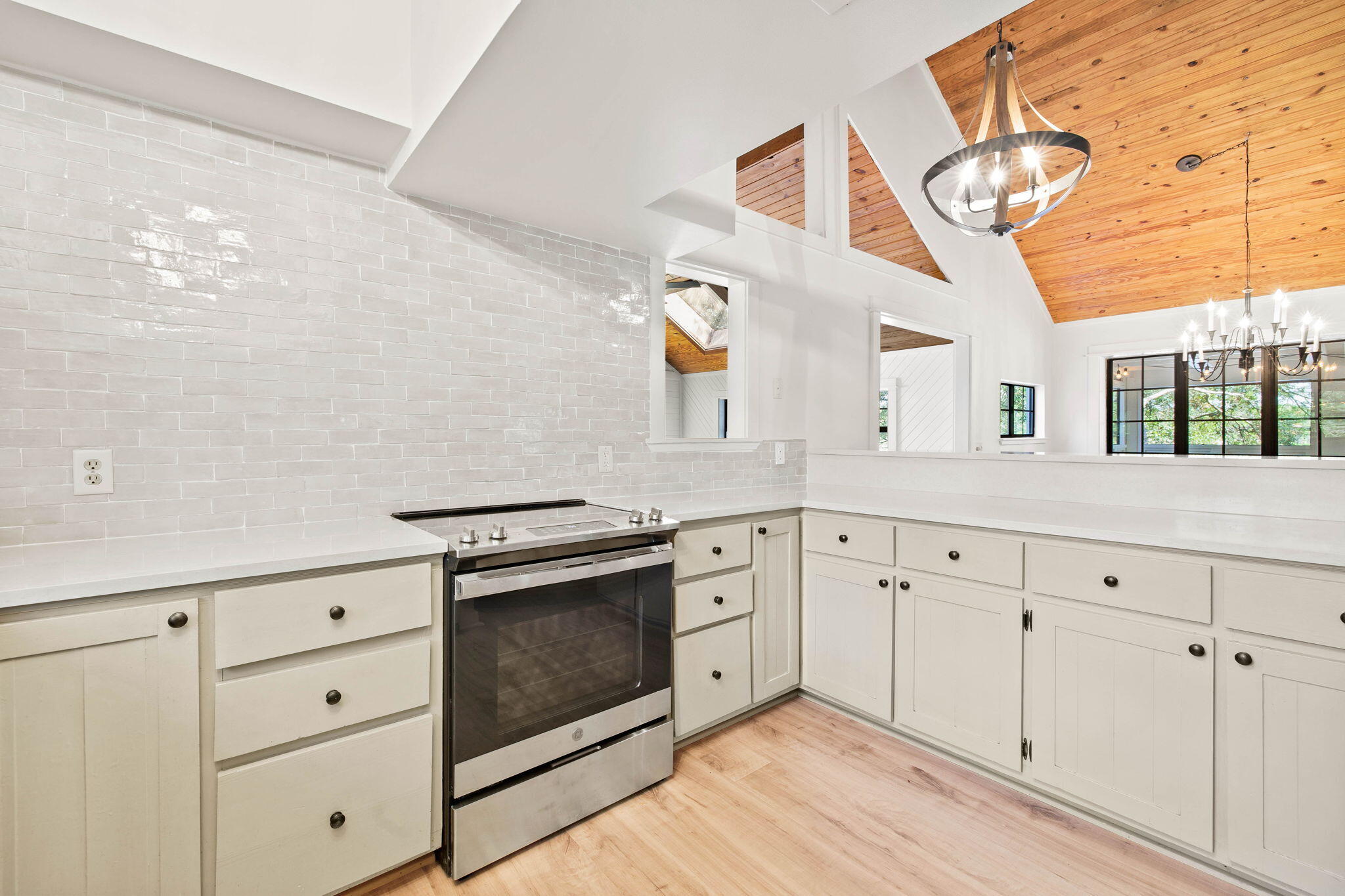 LAKE SHORE ESTATES - Residential