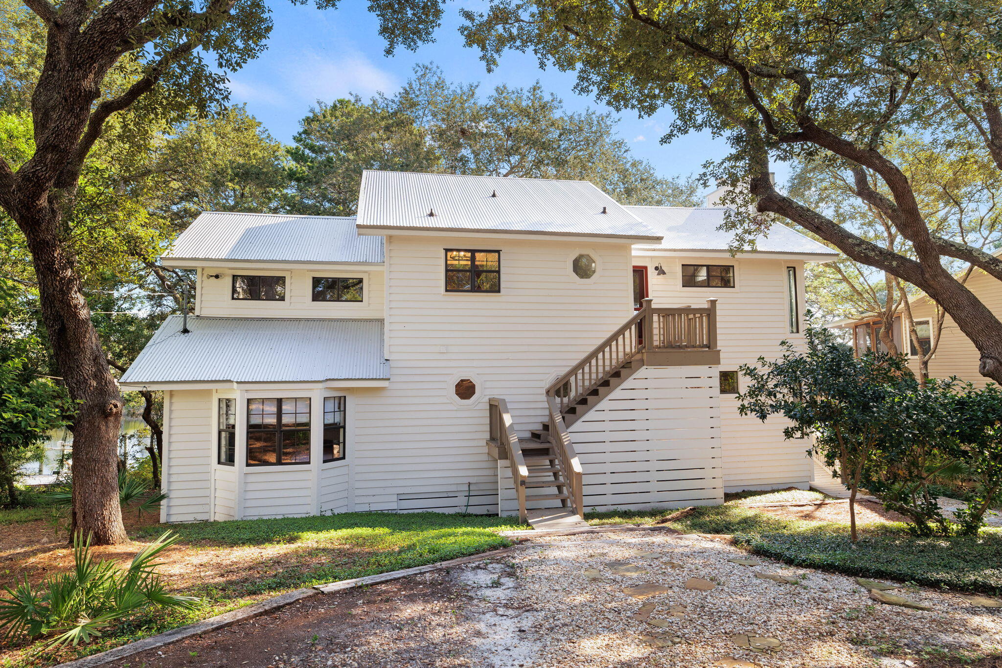 LAKE SHORE ESTATES - Residential