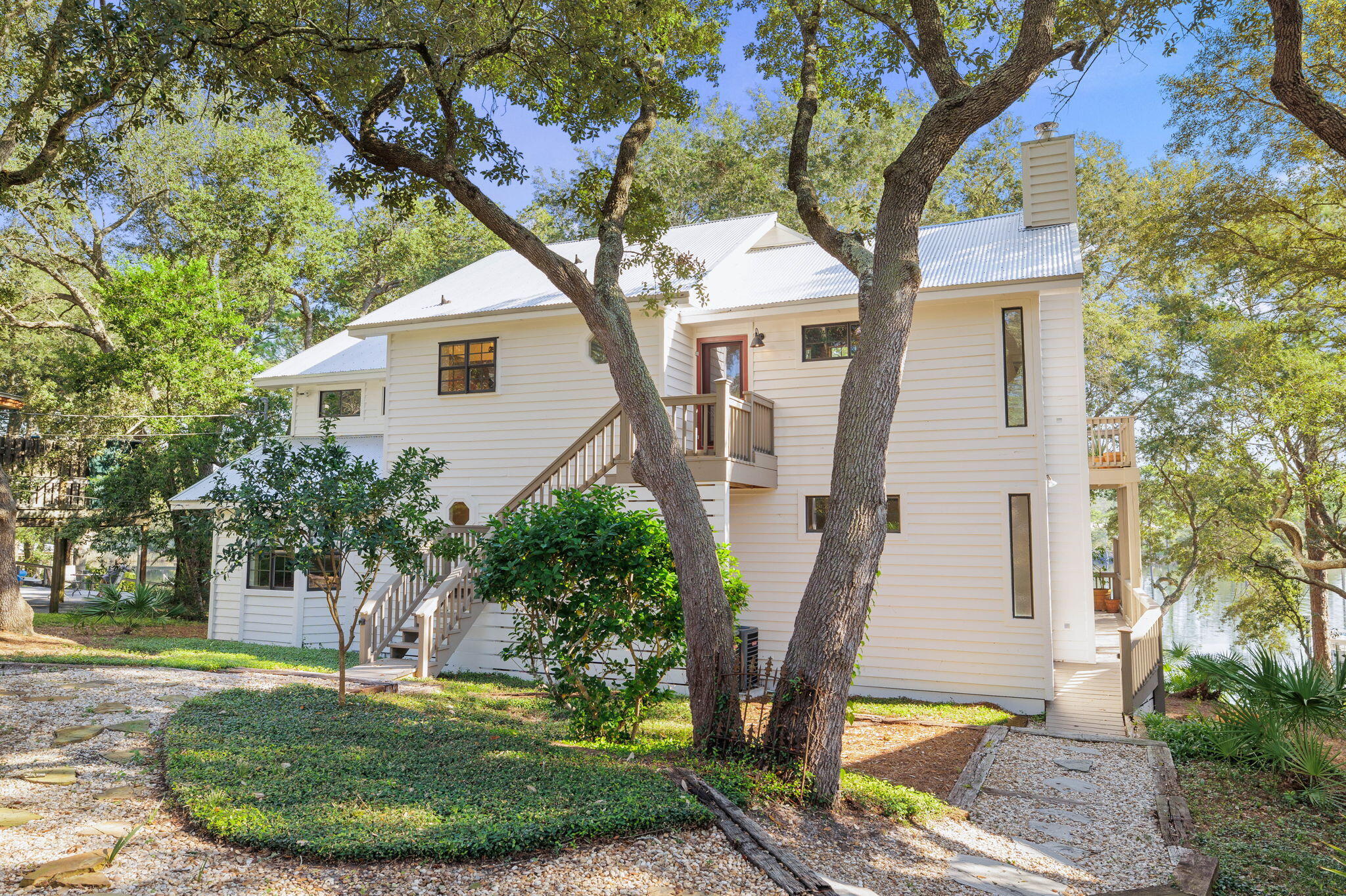 LAKE SHORE ESTATES - Residential