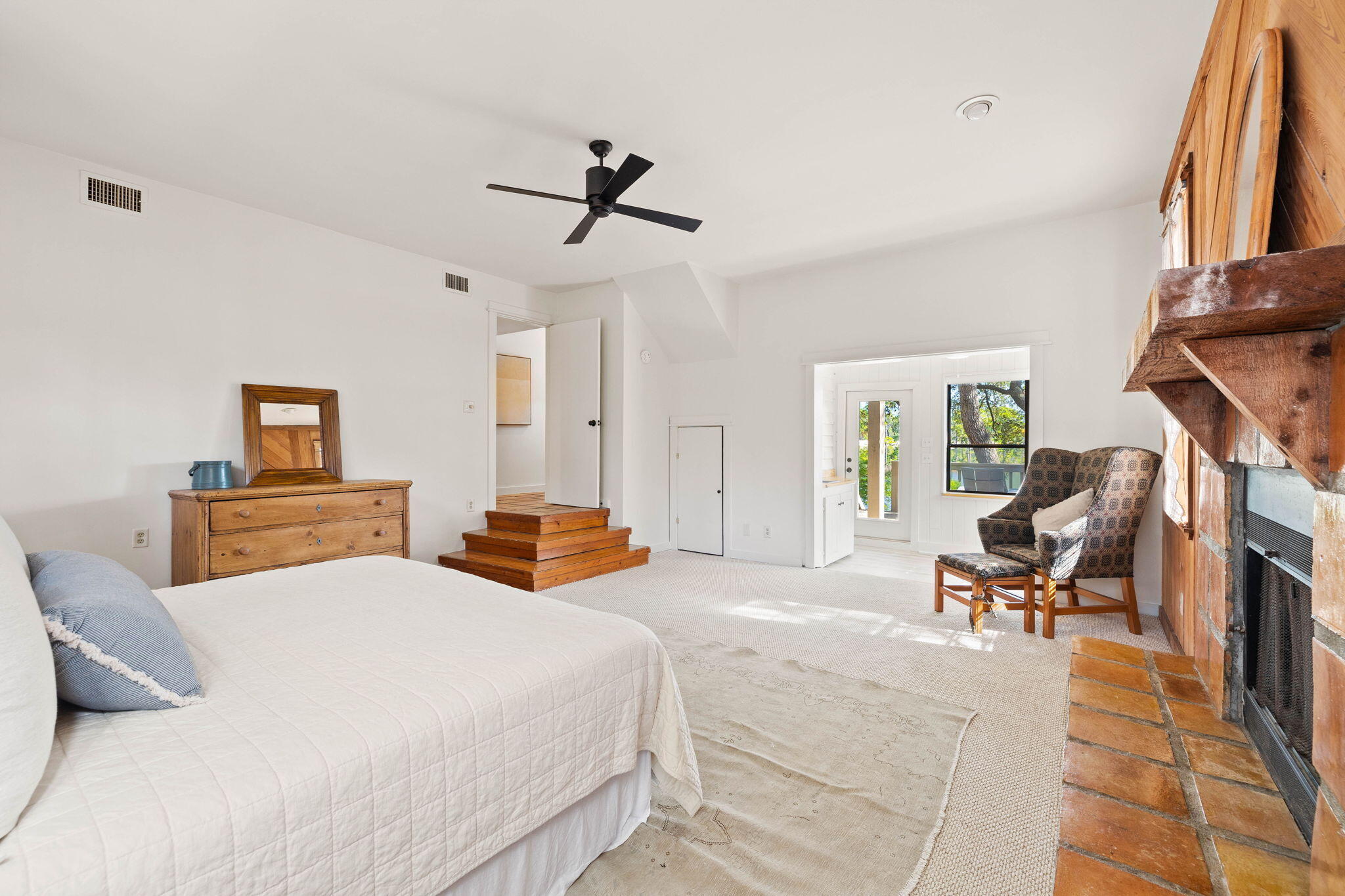 LAKE SHORE ESTATES - Residential