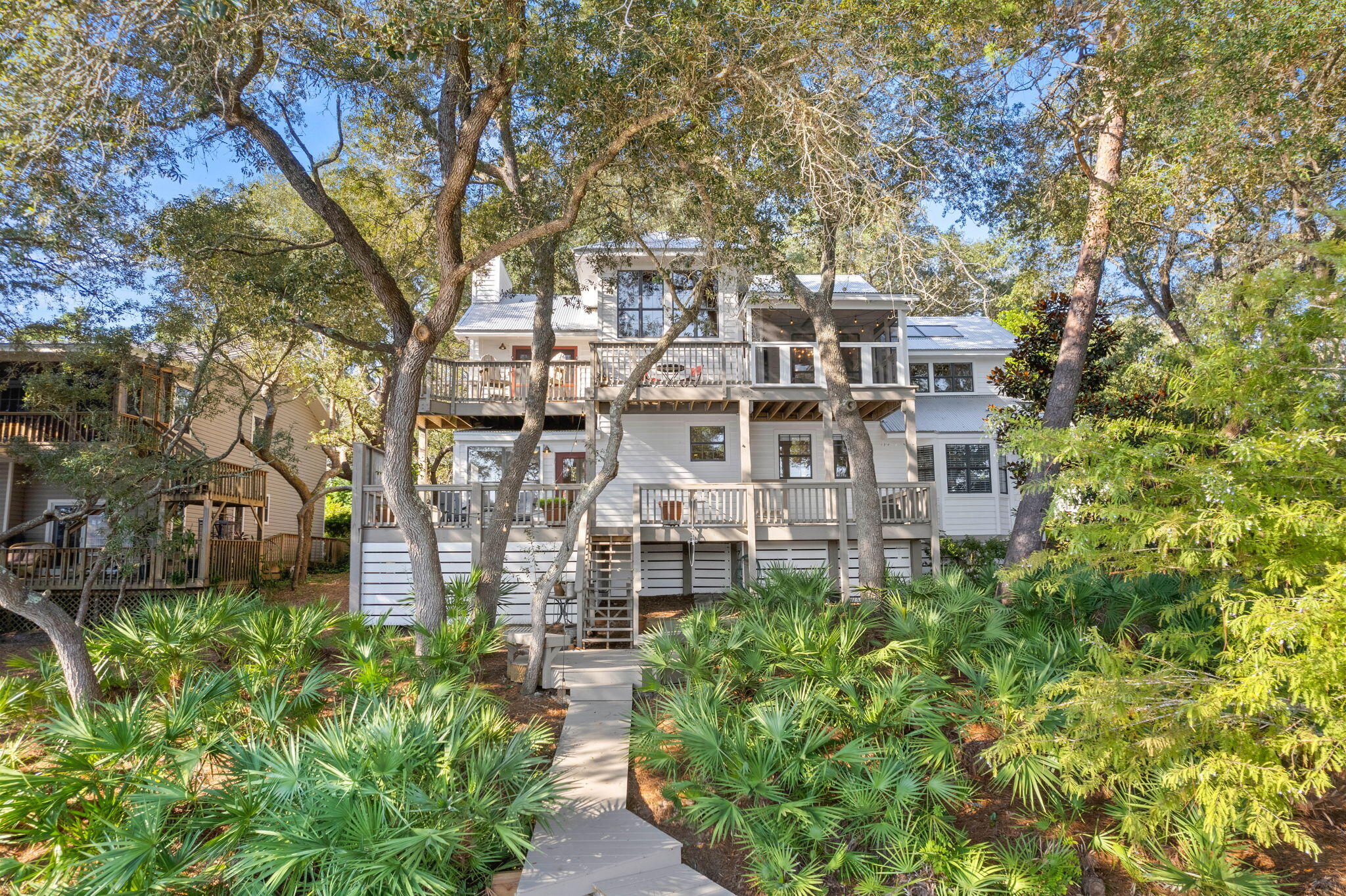 LAKE SHORE ESTATES - Residential