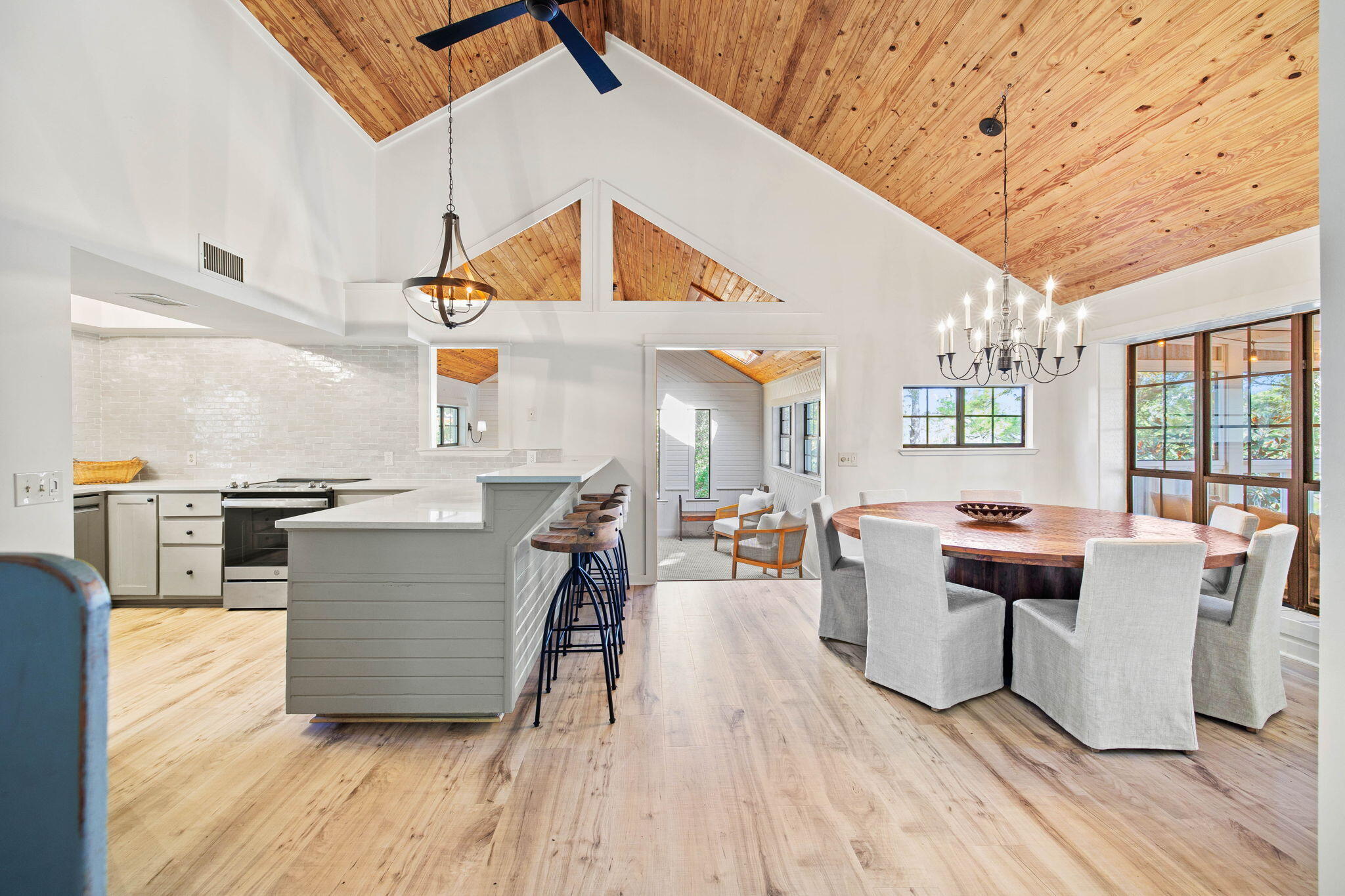 LAKE SHORE ESTATES - Residential