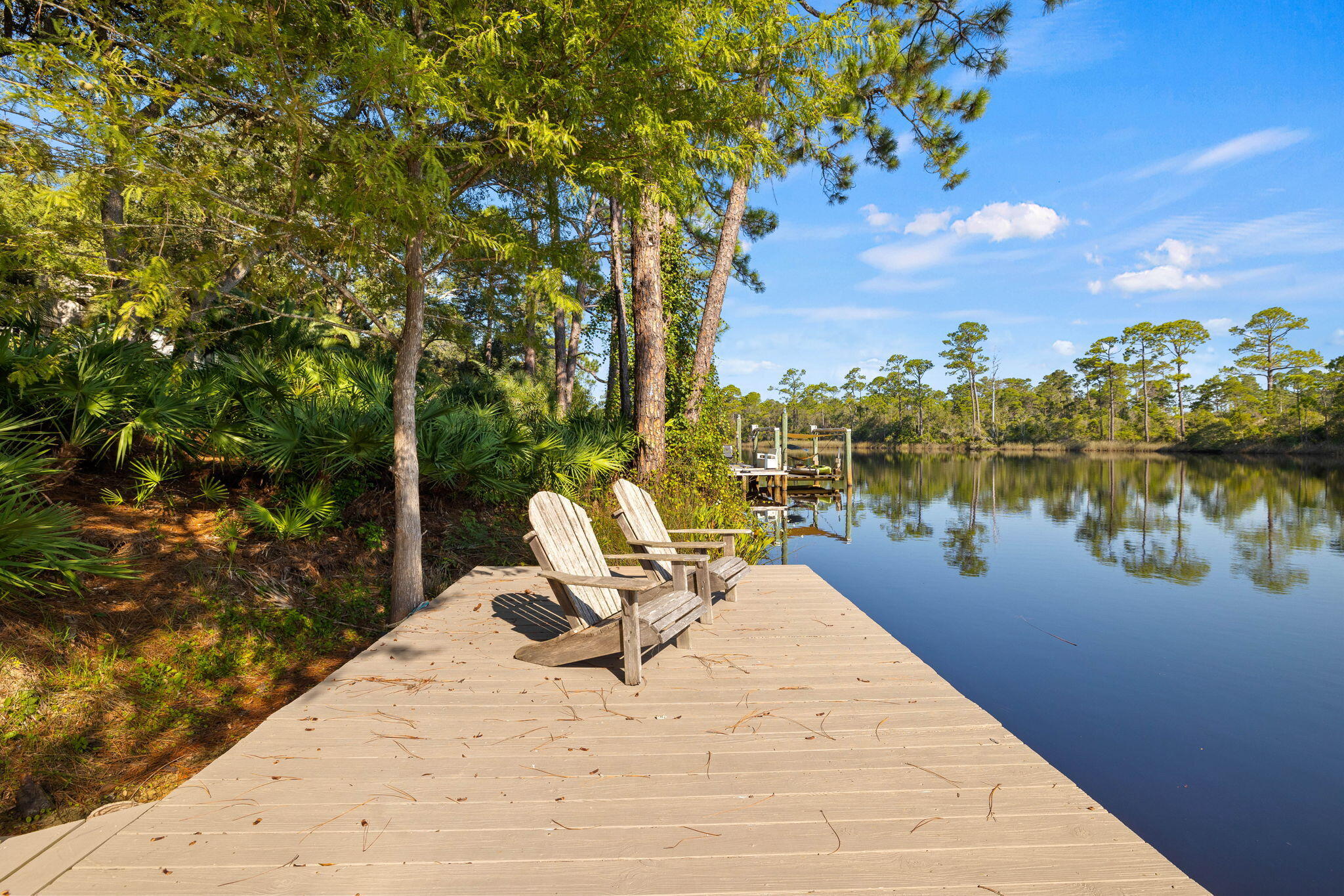 LAKE SHORE ESTATES - Residential