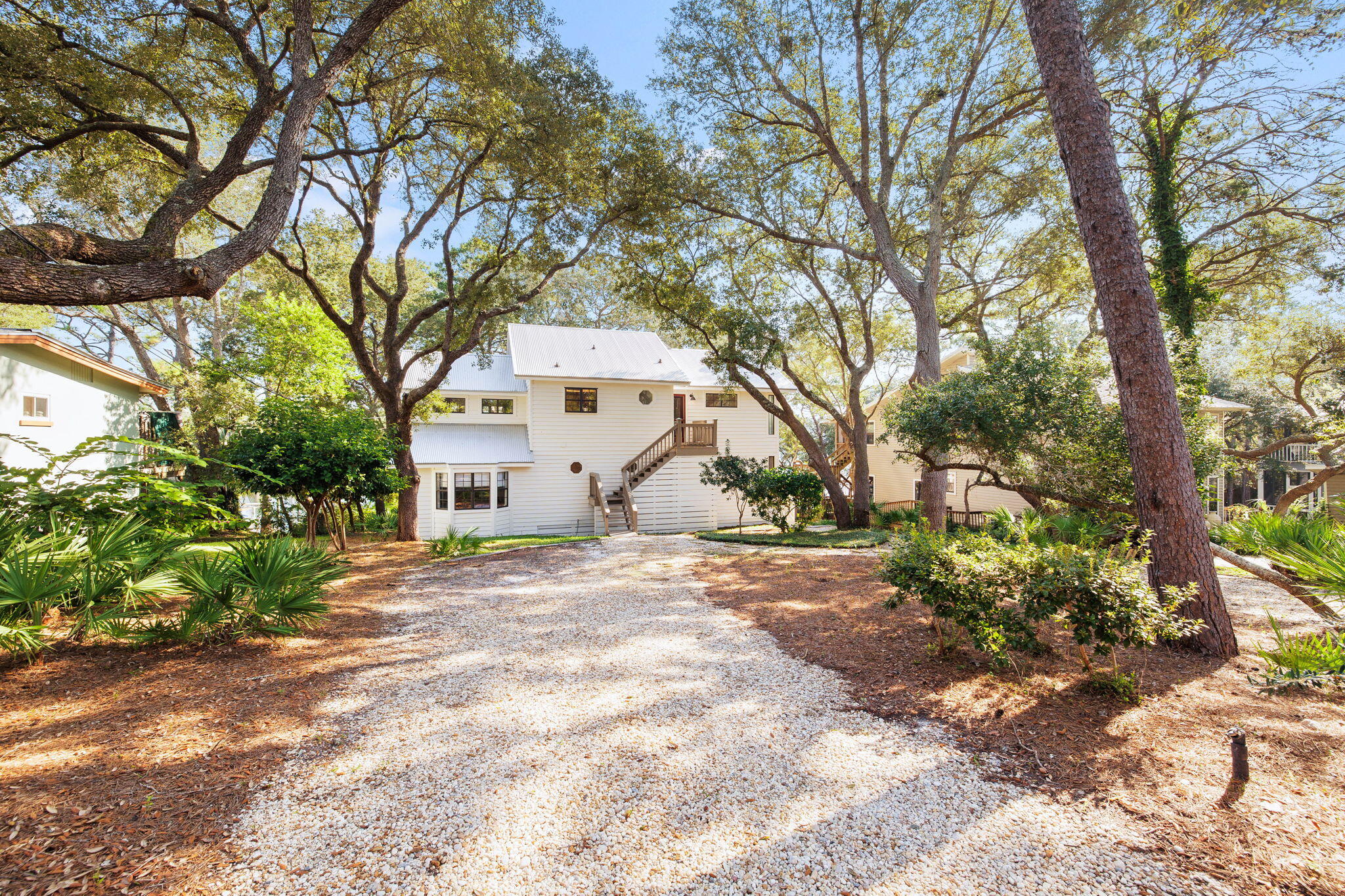 LAKE SHORE ESTATES - Residential