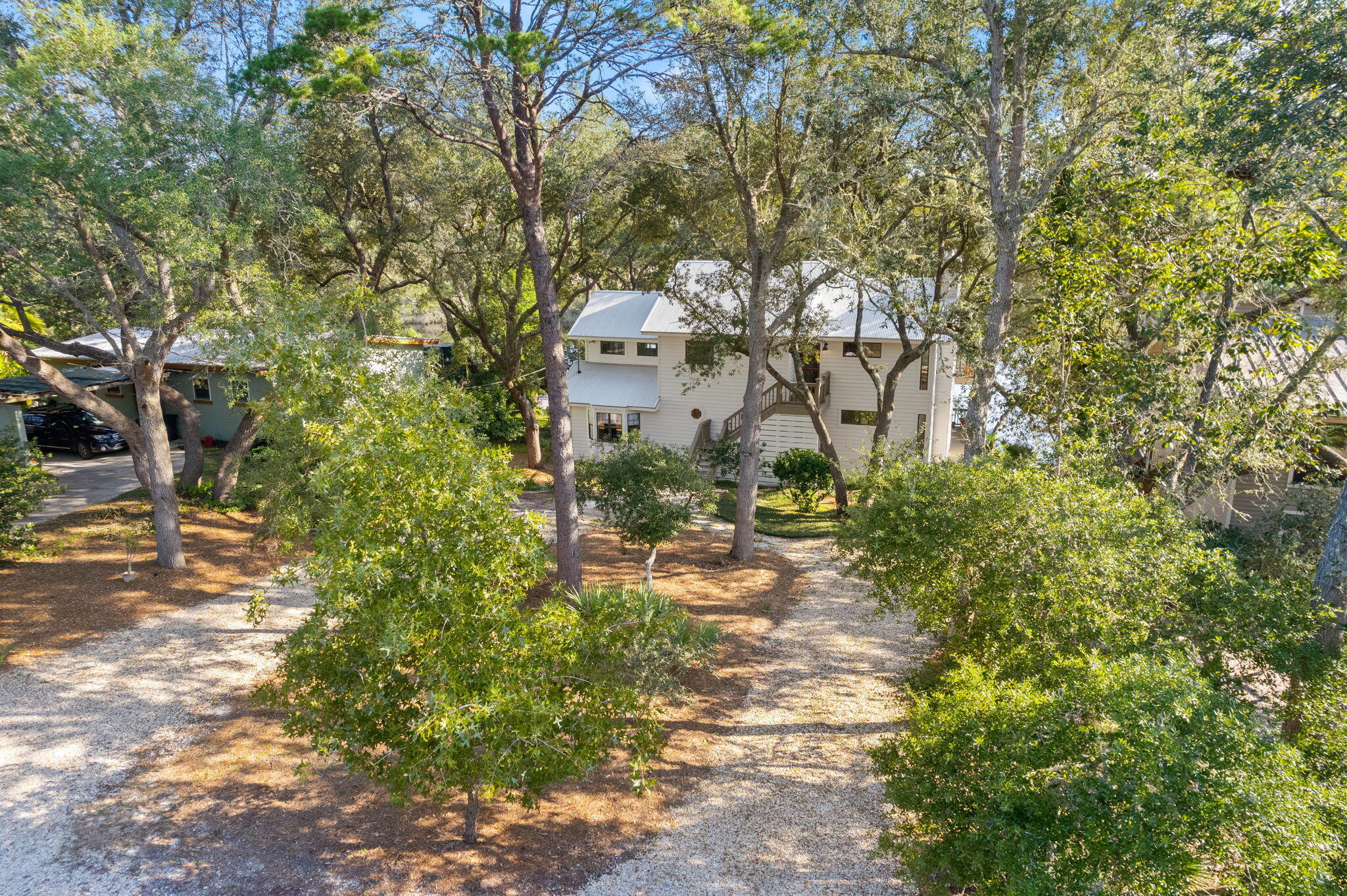 LAKE SHORE ESTATES - Residential