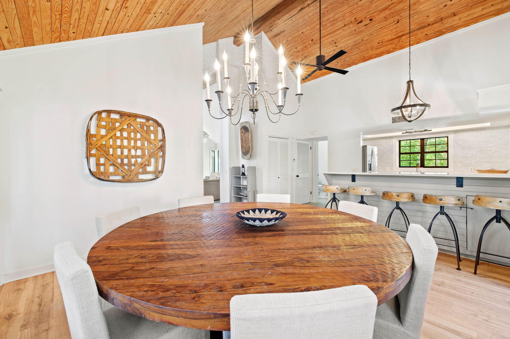 LAKE SHORE ESTATES - Residential