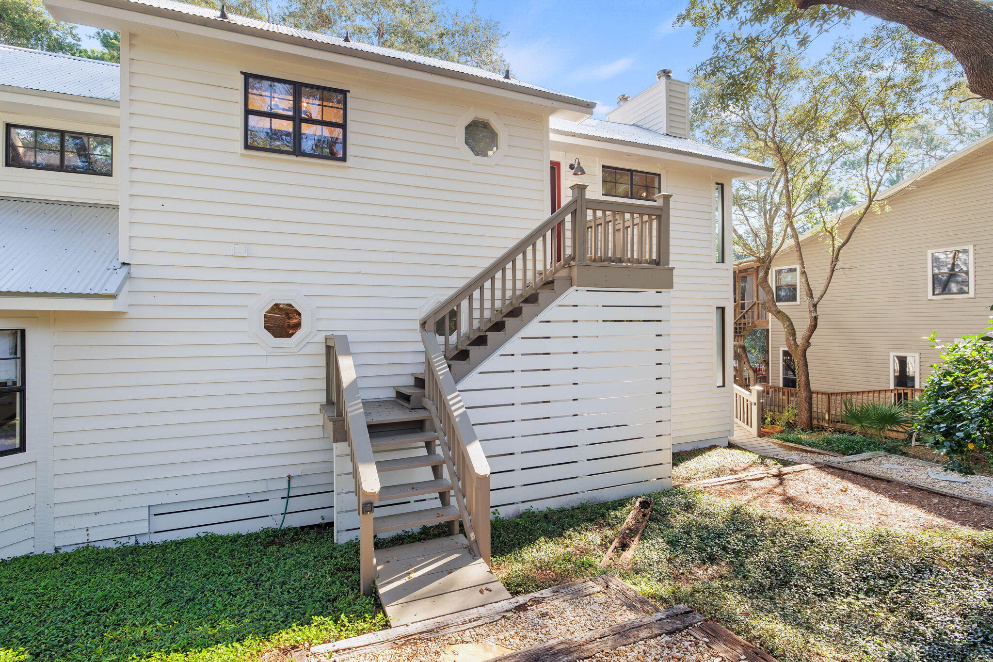 LAKE SHORE ESTATES - Residential