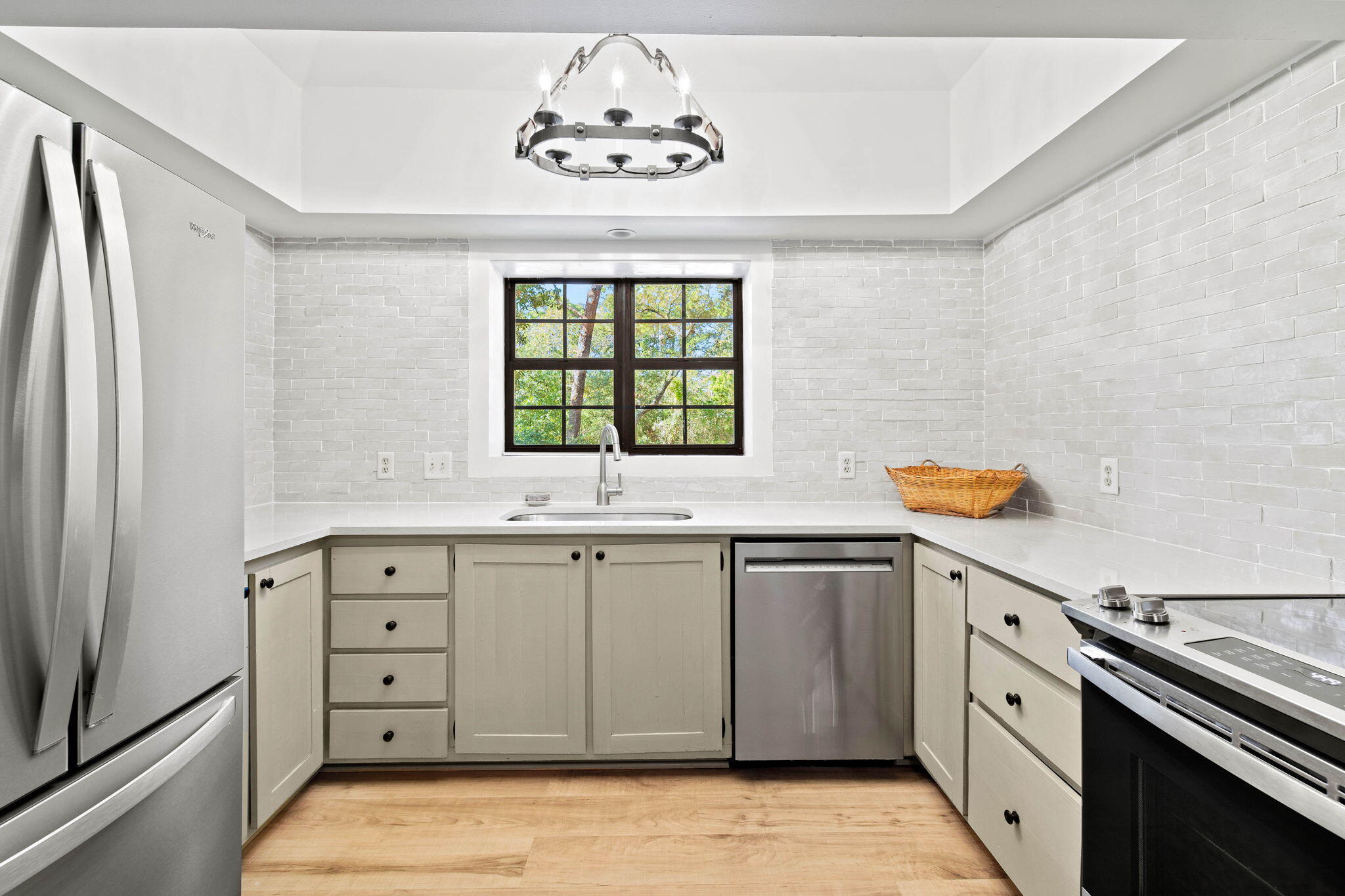 LAKE SHORE ESTATES - Residential