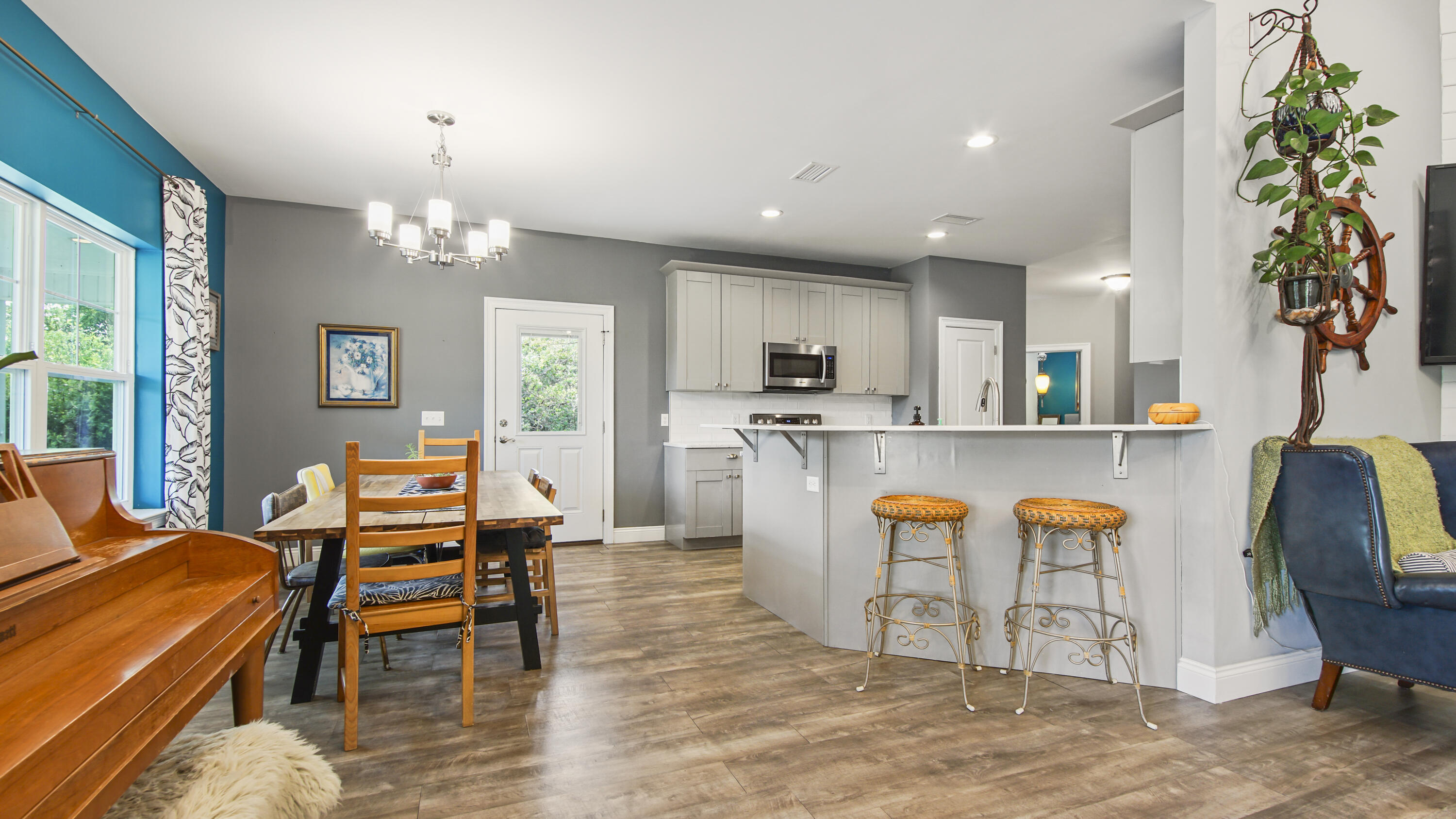 NO RECORDED SUBDIVISION - Residential