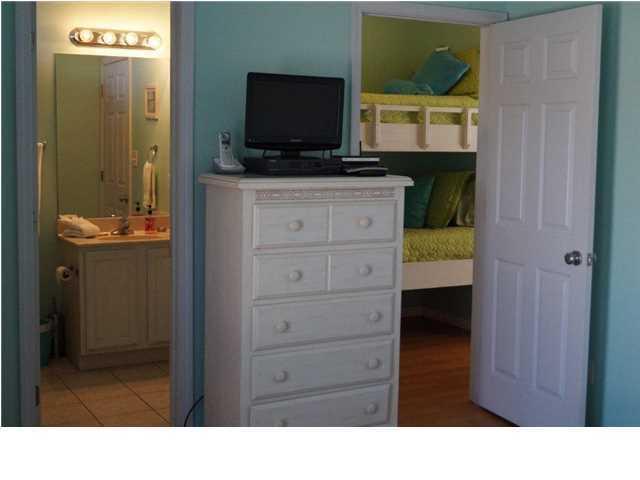 SUNSET COTTAGES CONDO - Residential