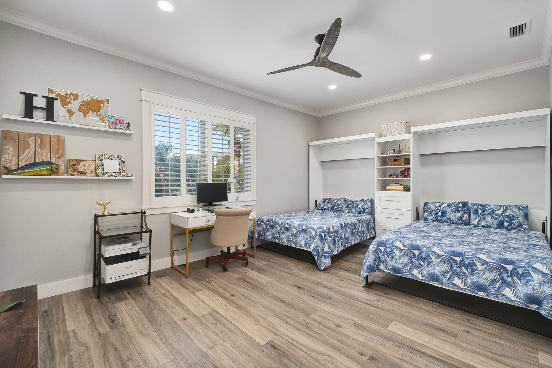 LAKEWOOD POINTE ESTATES - Residential