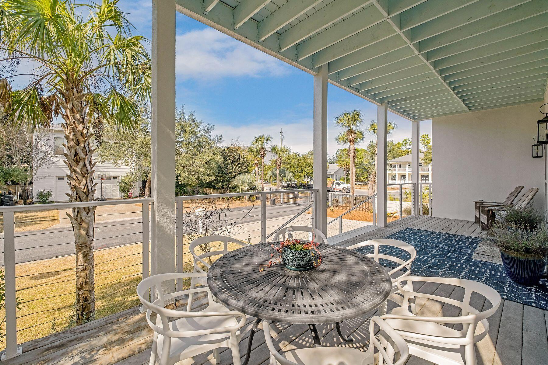 LAKEWOOD POINTE ESTATES - Residential