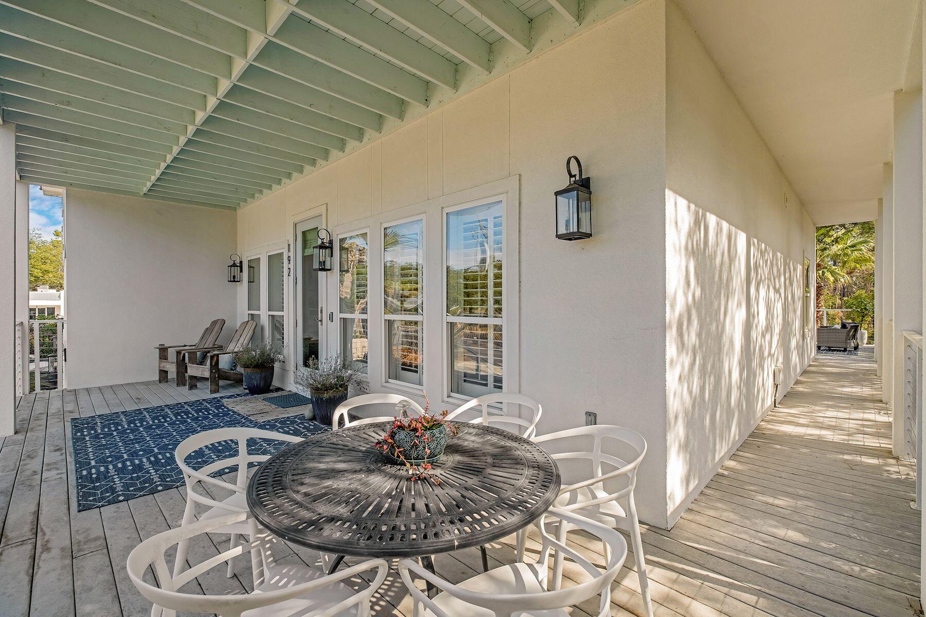 LAKEWOOD POINTE ESTATES - Residential