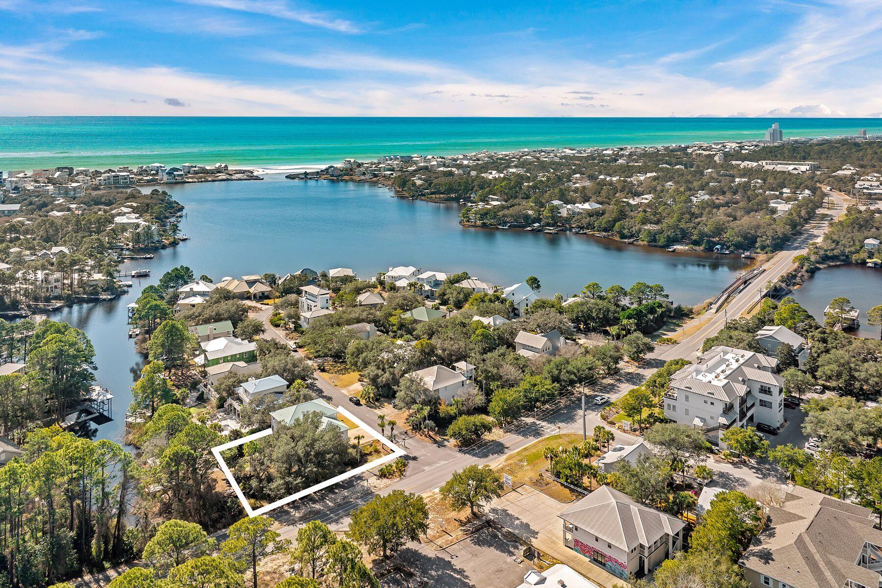 LAKEWOOD POINTE ESTATES - Residential