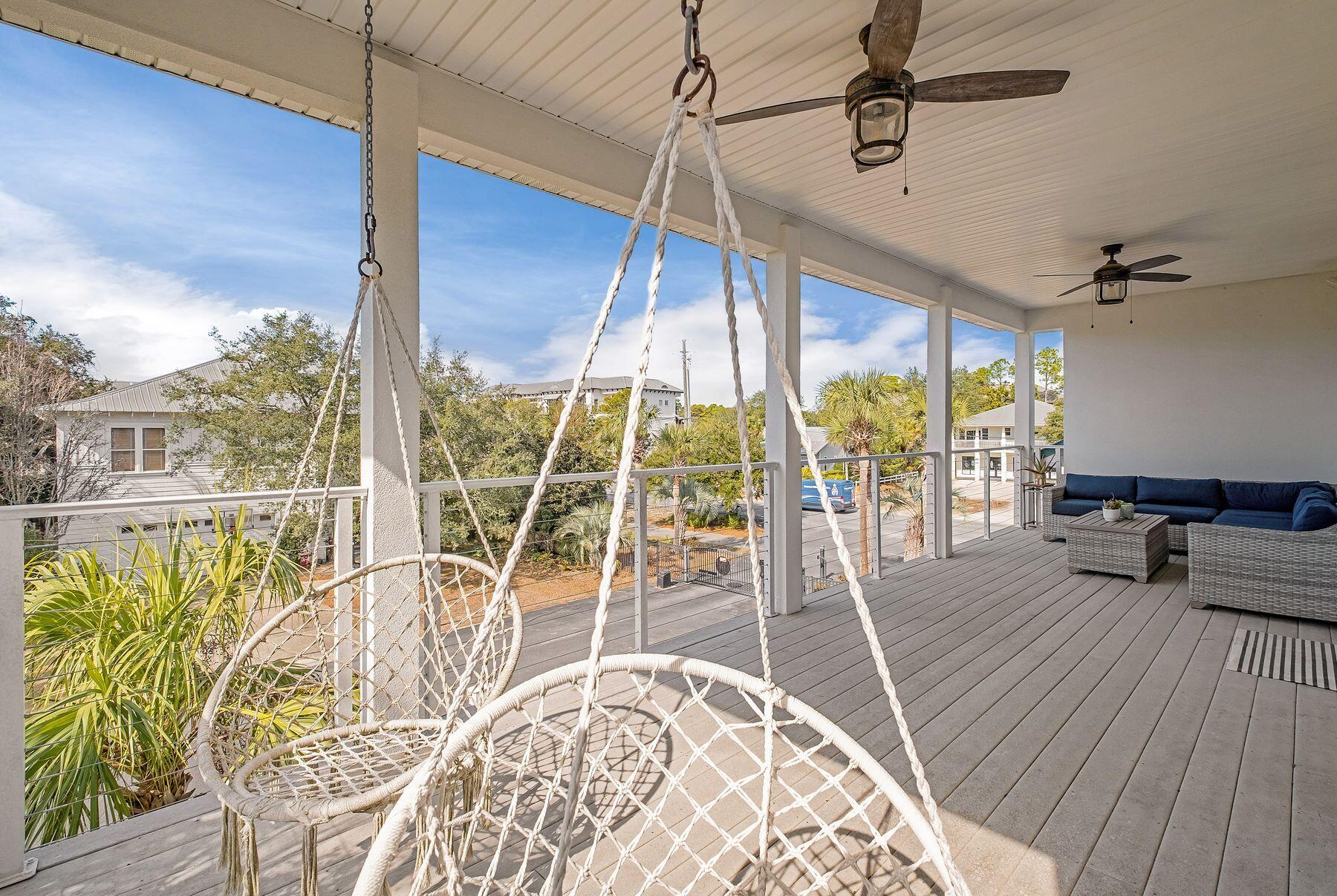 LAKEWOOD POINTE ESTATES - Residential