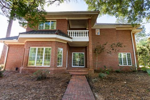 A home in Niceville