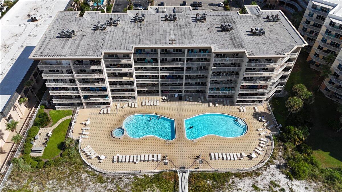 SUMMER PLACE - Residential