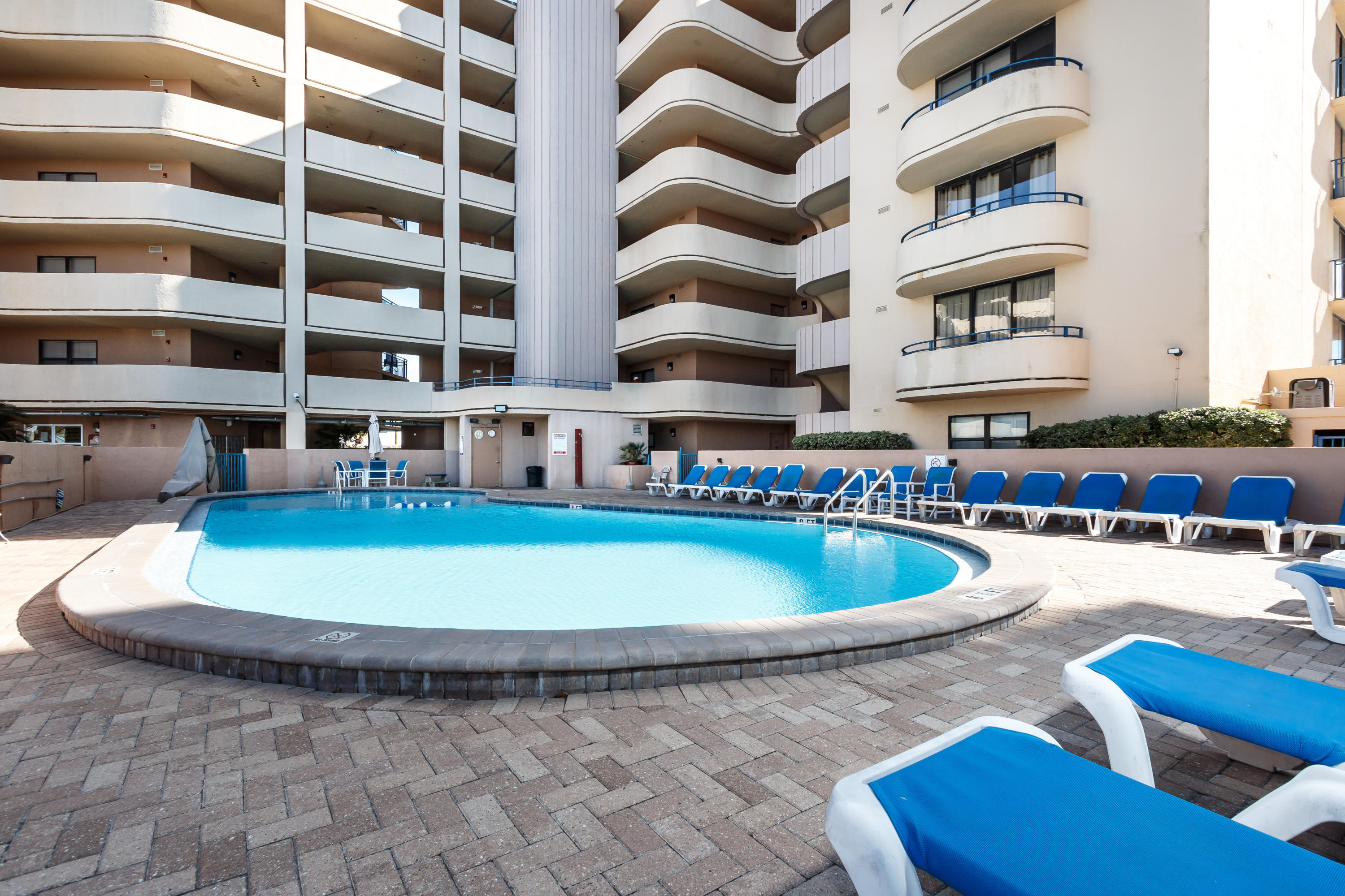 NAUTILUS CONDO - Residential