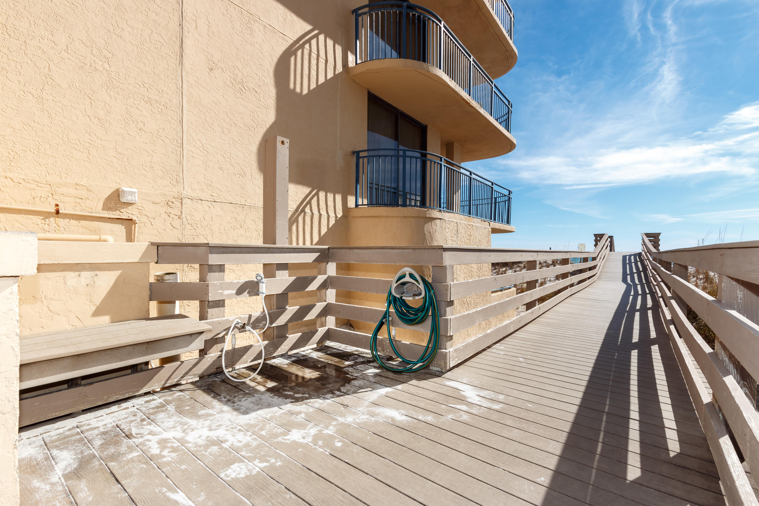 NAUTILUS CONDO - Residential