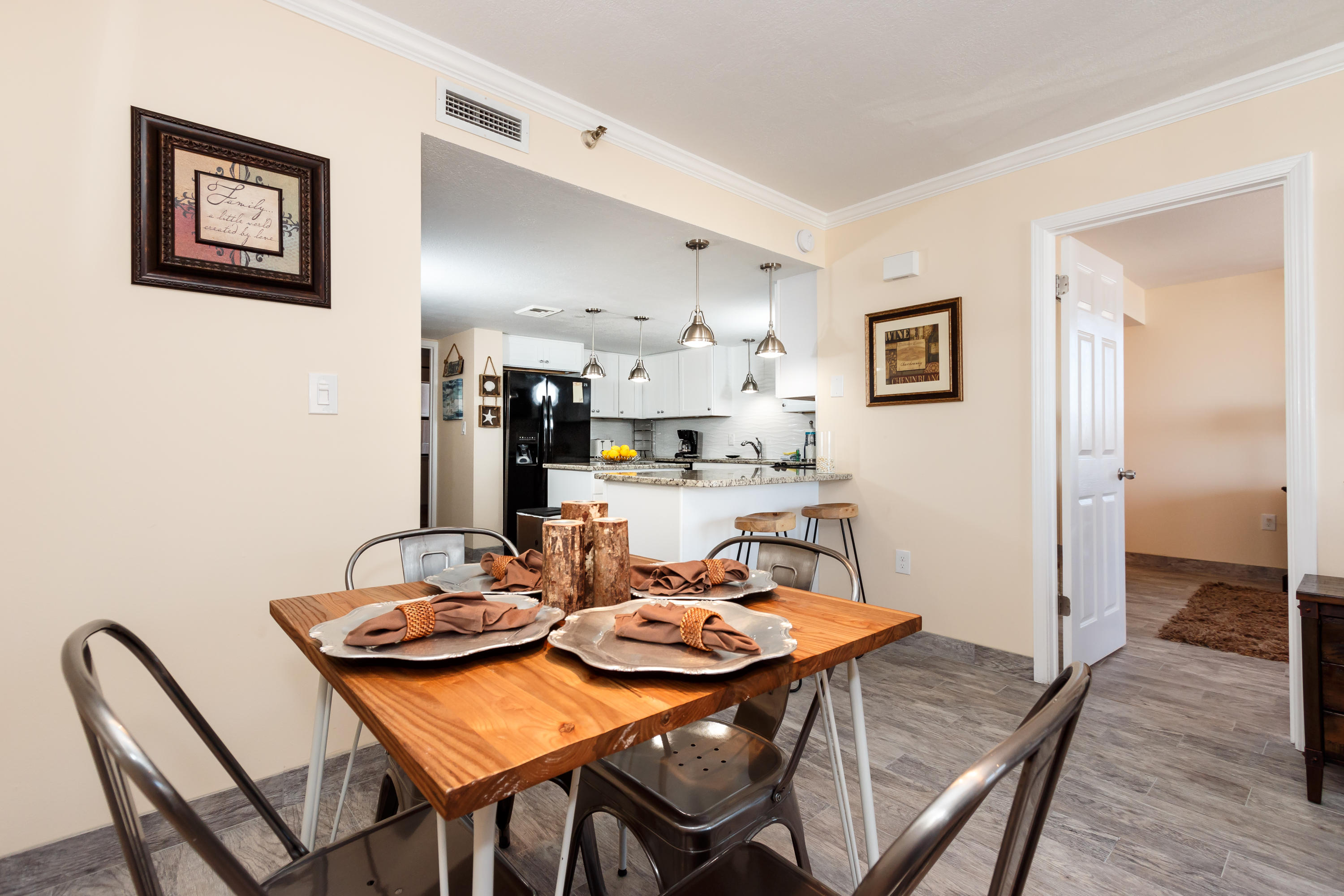 NAUTILUS CONDO - Residential